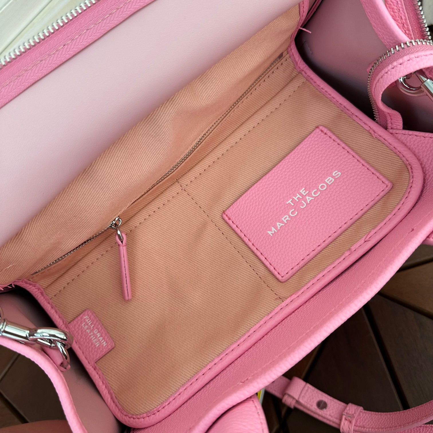 Marc Jacobs ～托特皮 樱花粉小号33cm