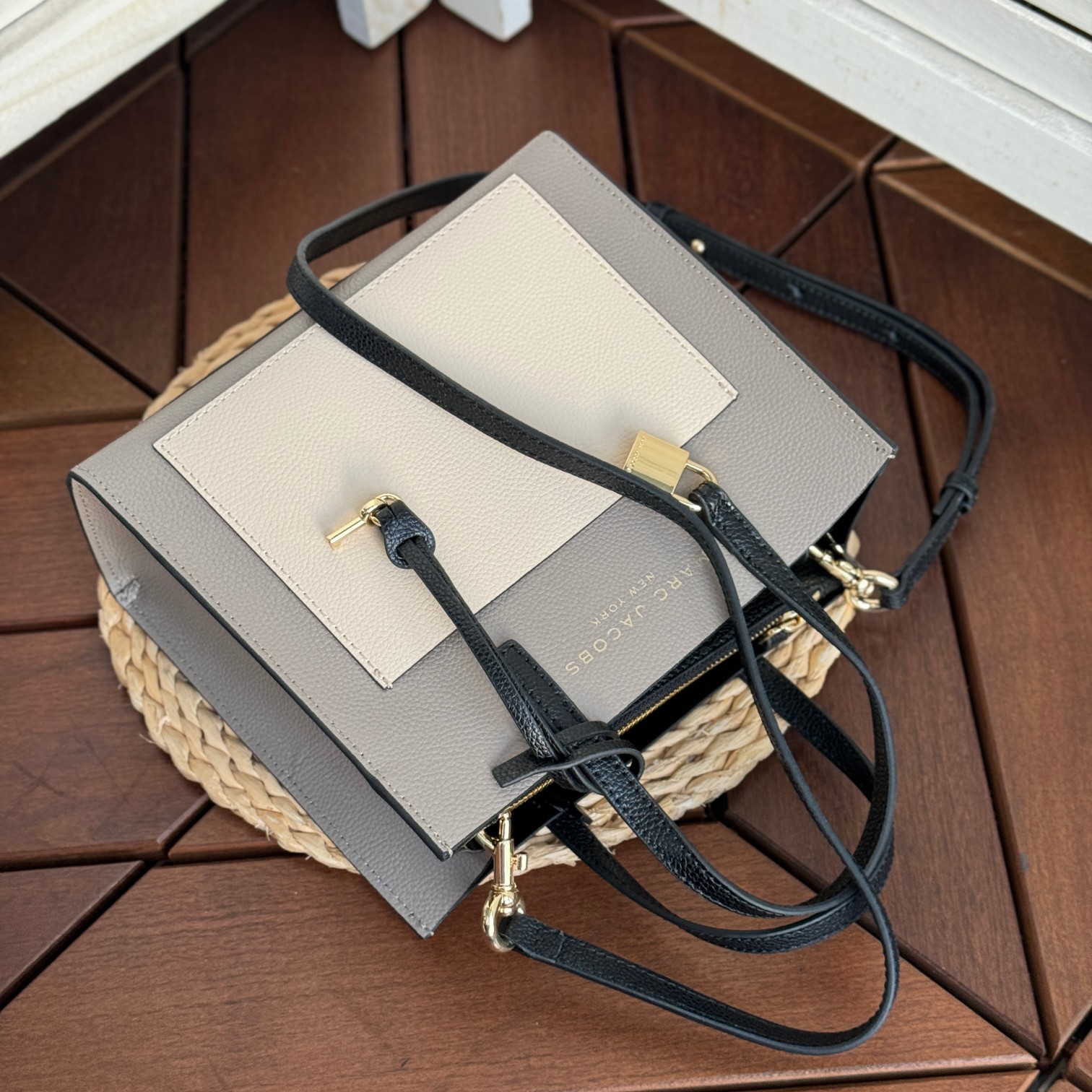 Marc Jacobs Mj牛皮拼色手提托特包 尺寸:23*10*20