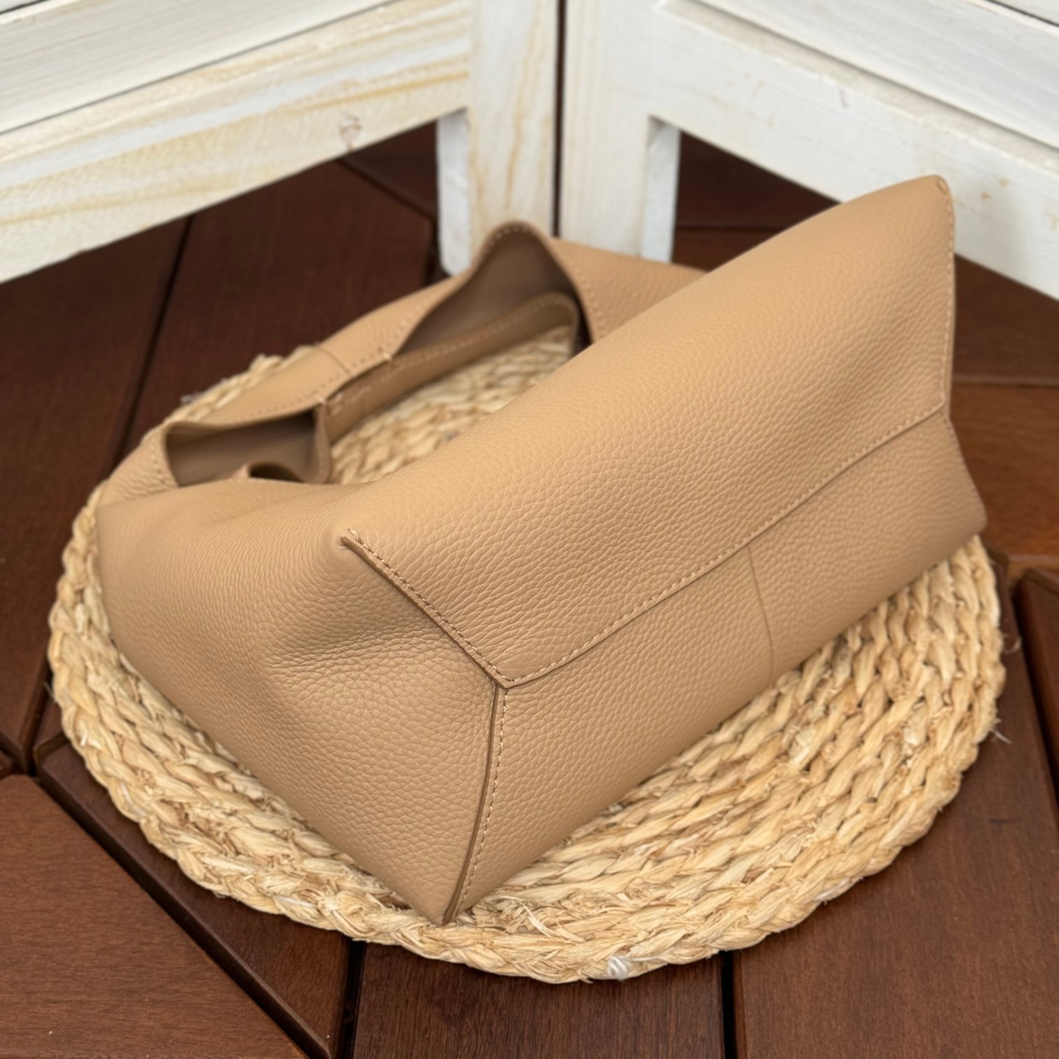 Marc Jacobs ～牛皮手挽包