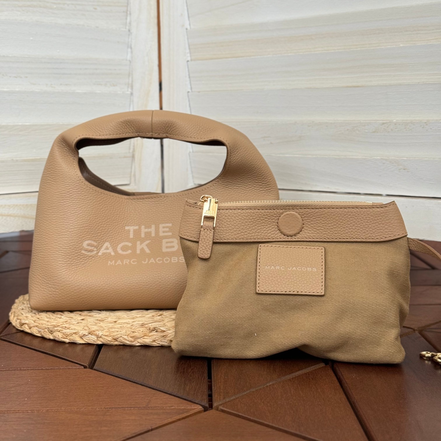 Marc Jacobs ～牛皮手挽包