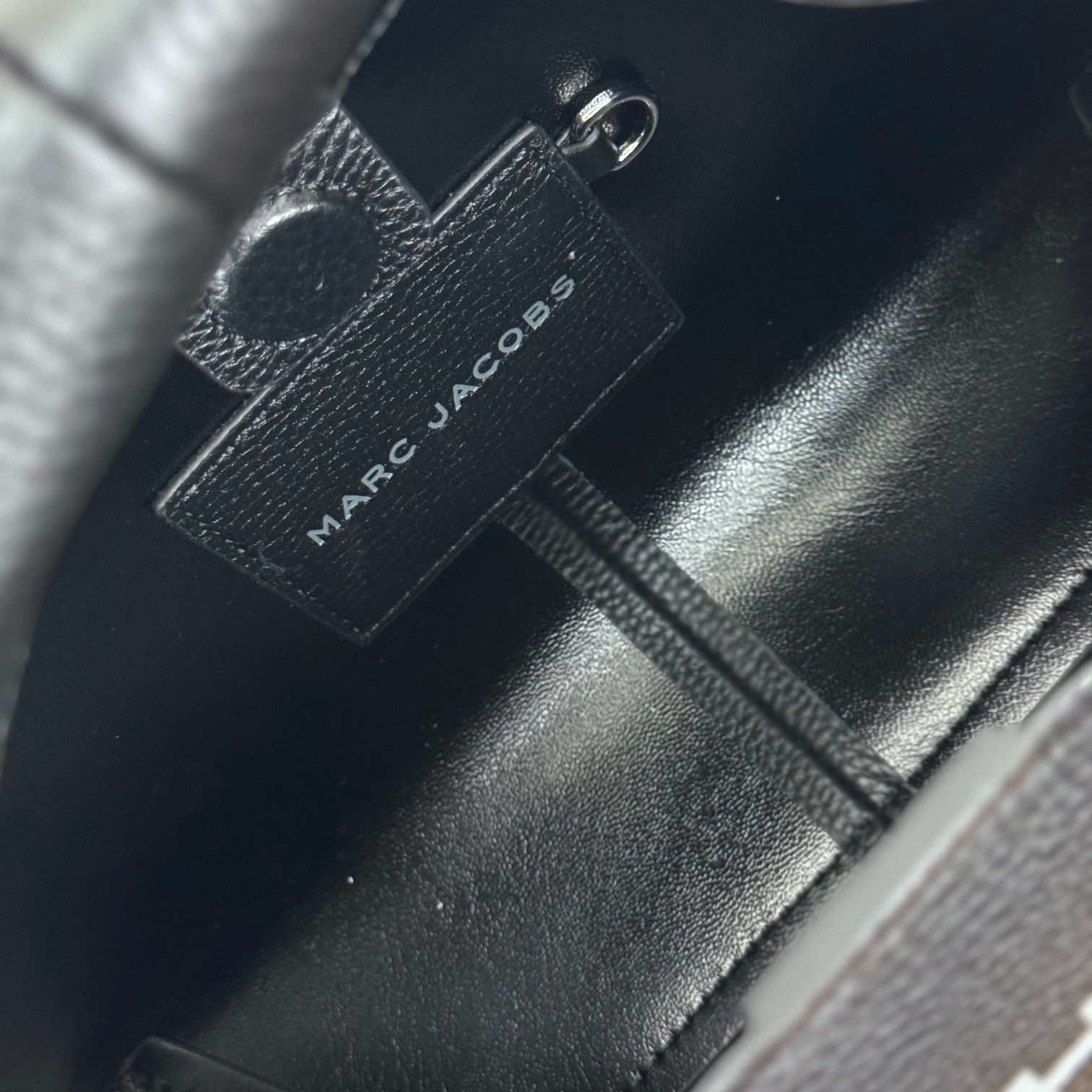 Marc Jacobs ～牛皮手挽包