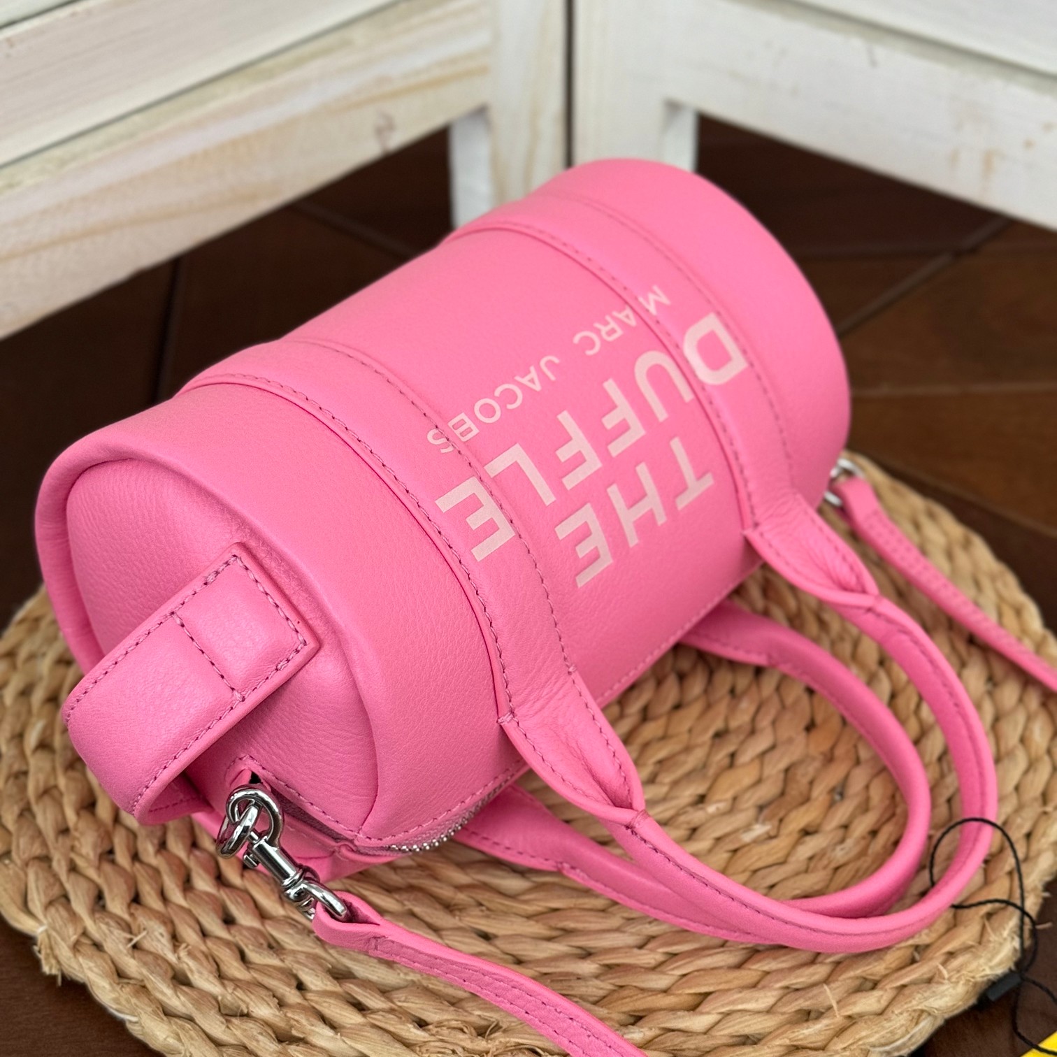 Marc Jacobs 粉色 Mj圆筒包3⃣ 色 尺寸:20*12*12