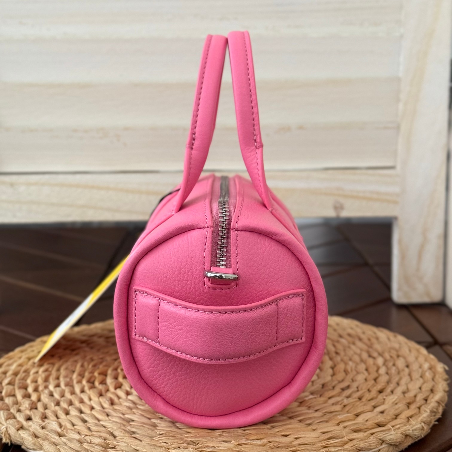 Marc Jacobs 粉色 Mj圆筒包3⃣ 色 尺寸:20*12*12