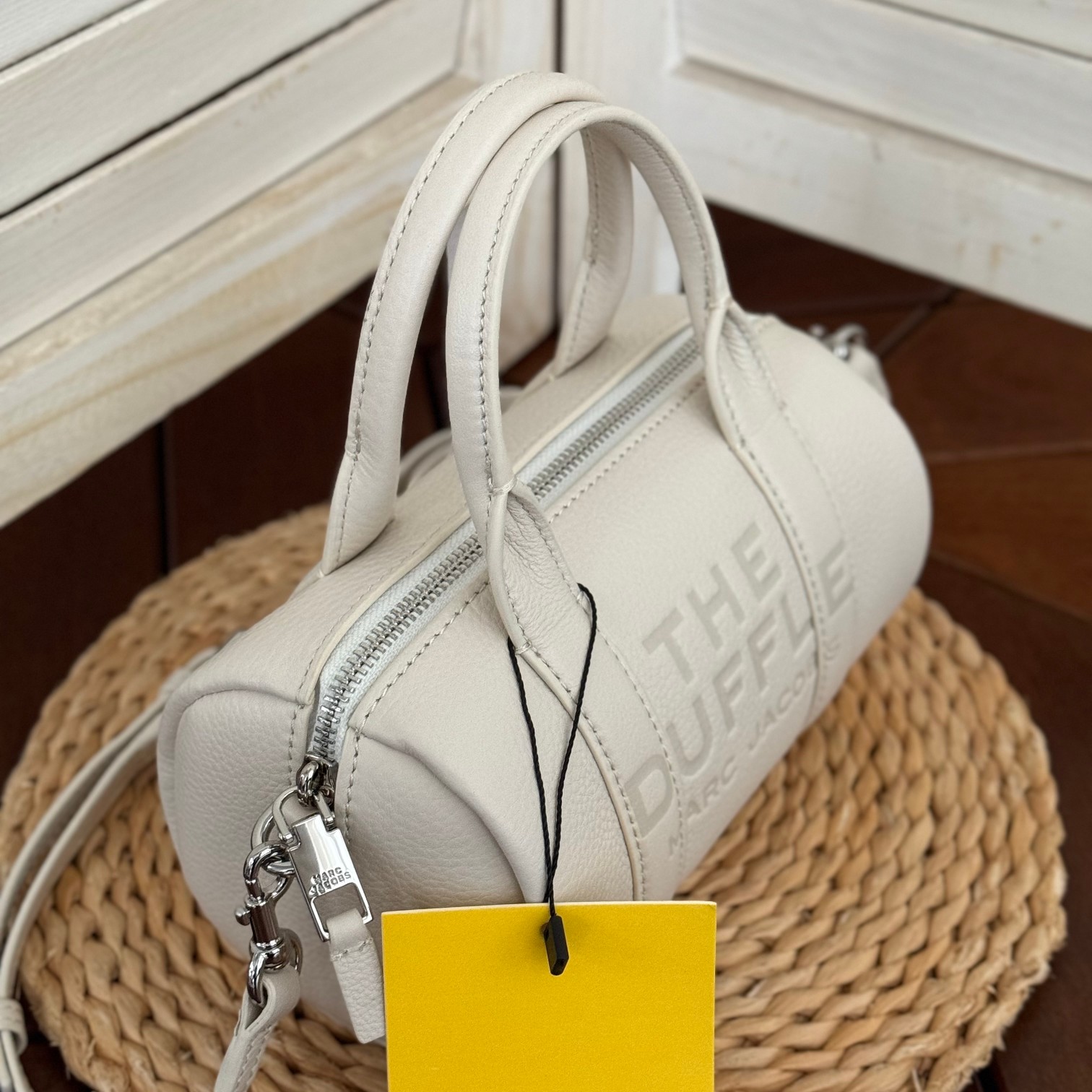 Marc Jacobs 云白色 Mj圆筒包3⃣ 色 尺寸:20*12*12