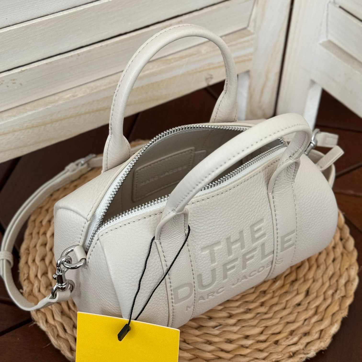Marc Jacobs 云白色 Mj圆筒包3⃣ 色 尺寸:20*12*12