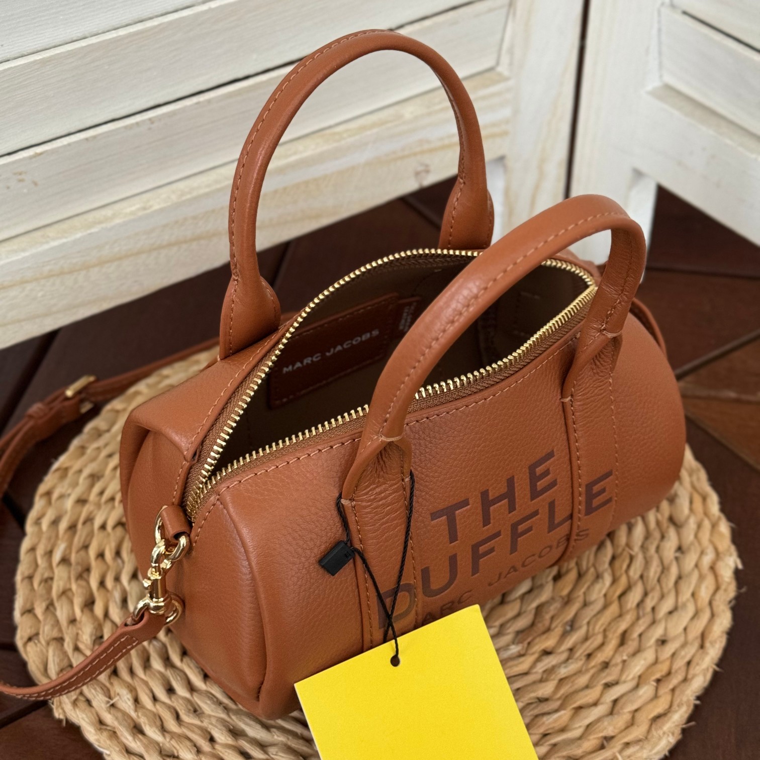 Marc Jacobs 棕色 Mj圆筒包3⃣ 色 尺寸:20*12*12