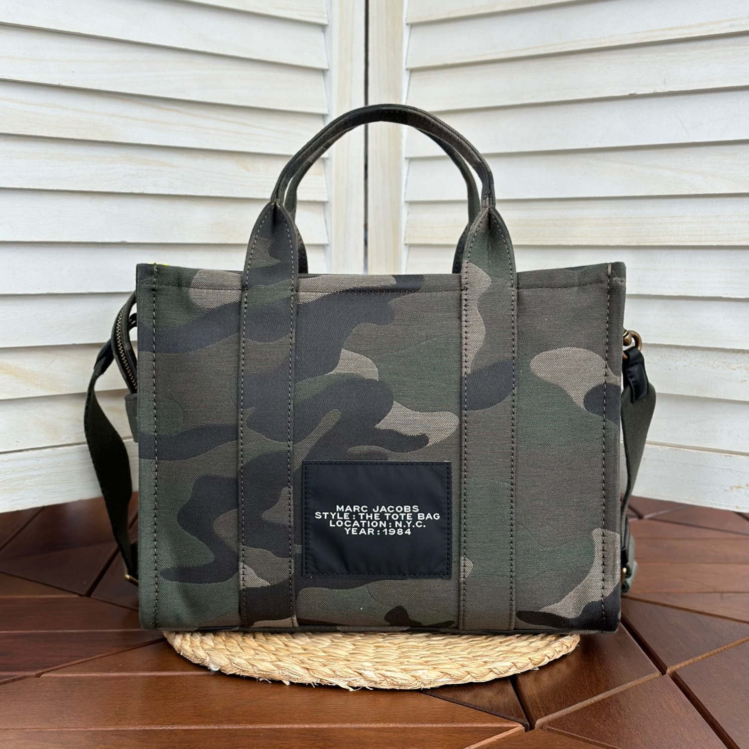 Marc Jacobs 迷彩色托特小号33cm