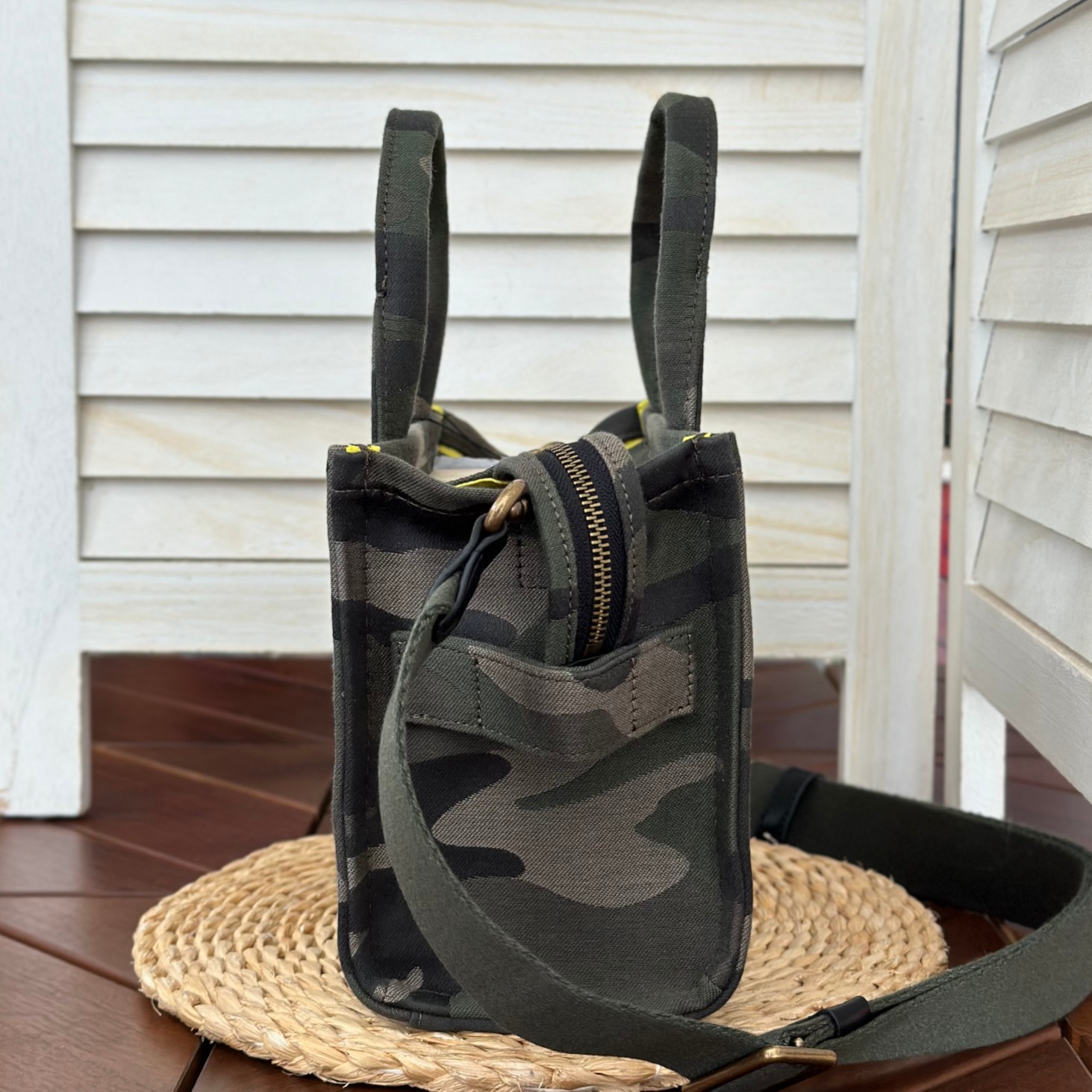 Marc Jacobs 迷彩色托特迷你号26cm