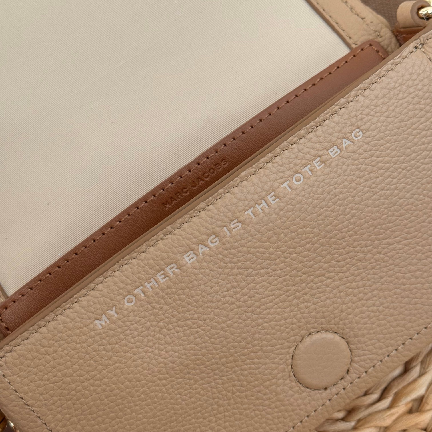 Marc Jacobs ～迷你盖头斜挎小包
