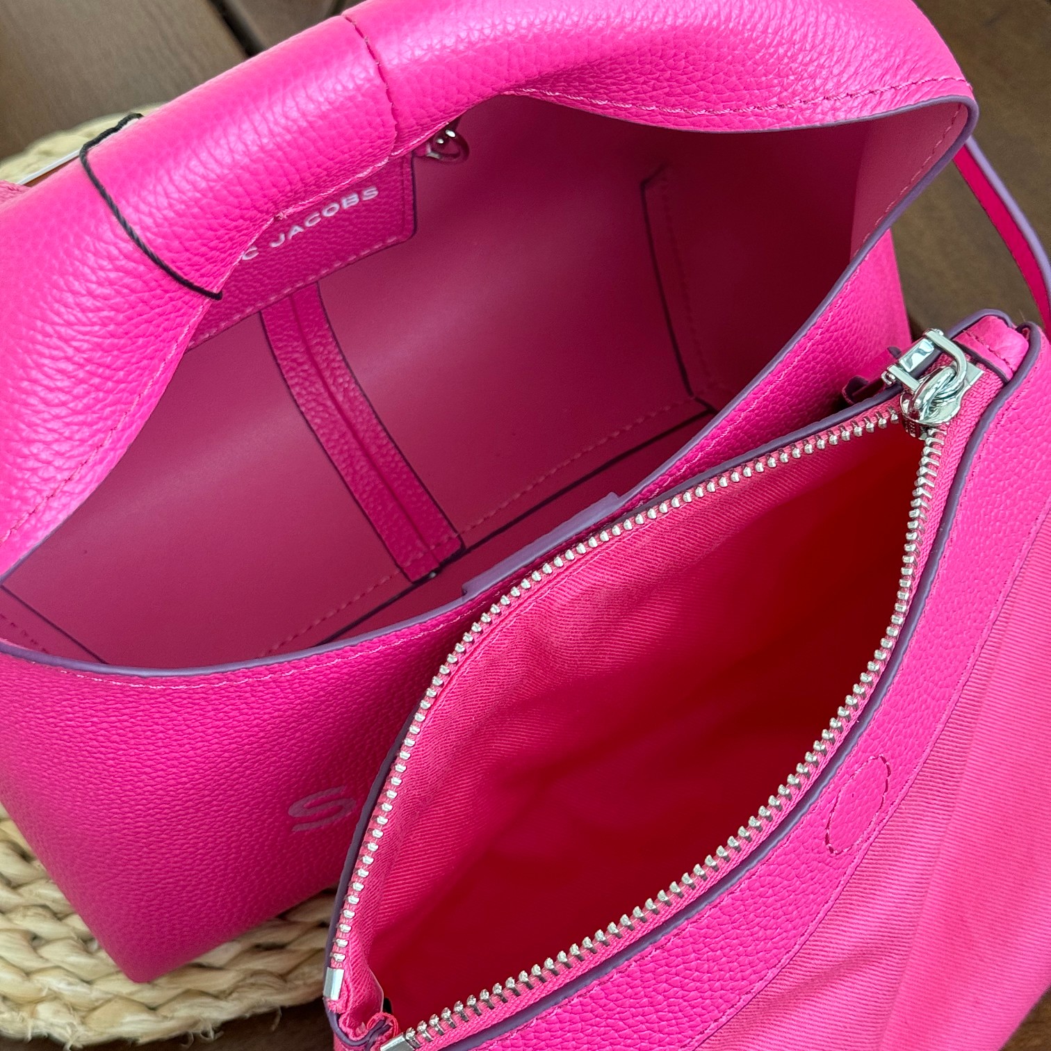 Marc Jacobs ～牛皮手挽包