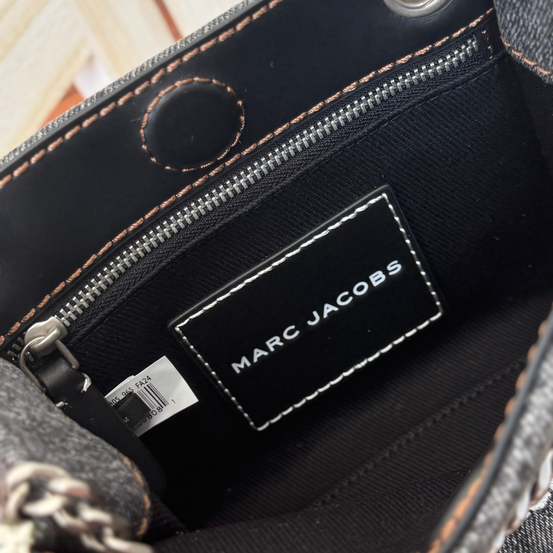 Marc Jacobs ～新款链条托特 水洗牛仔黑