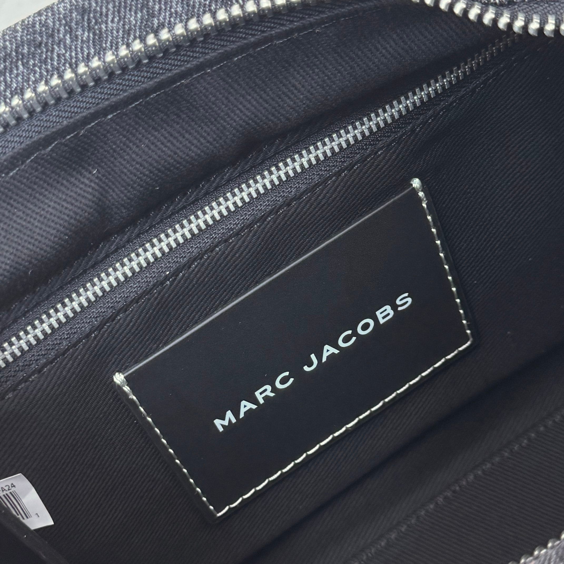 Marc Jacobs ～新款链条托特 水洗牛仔黑