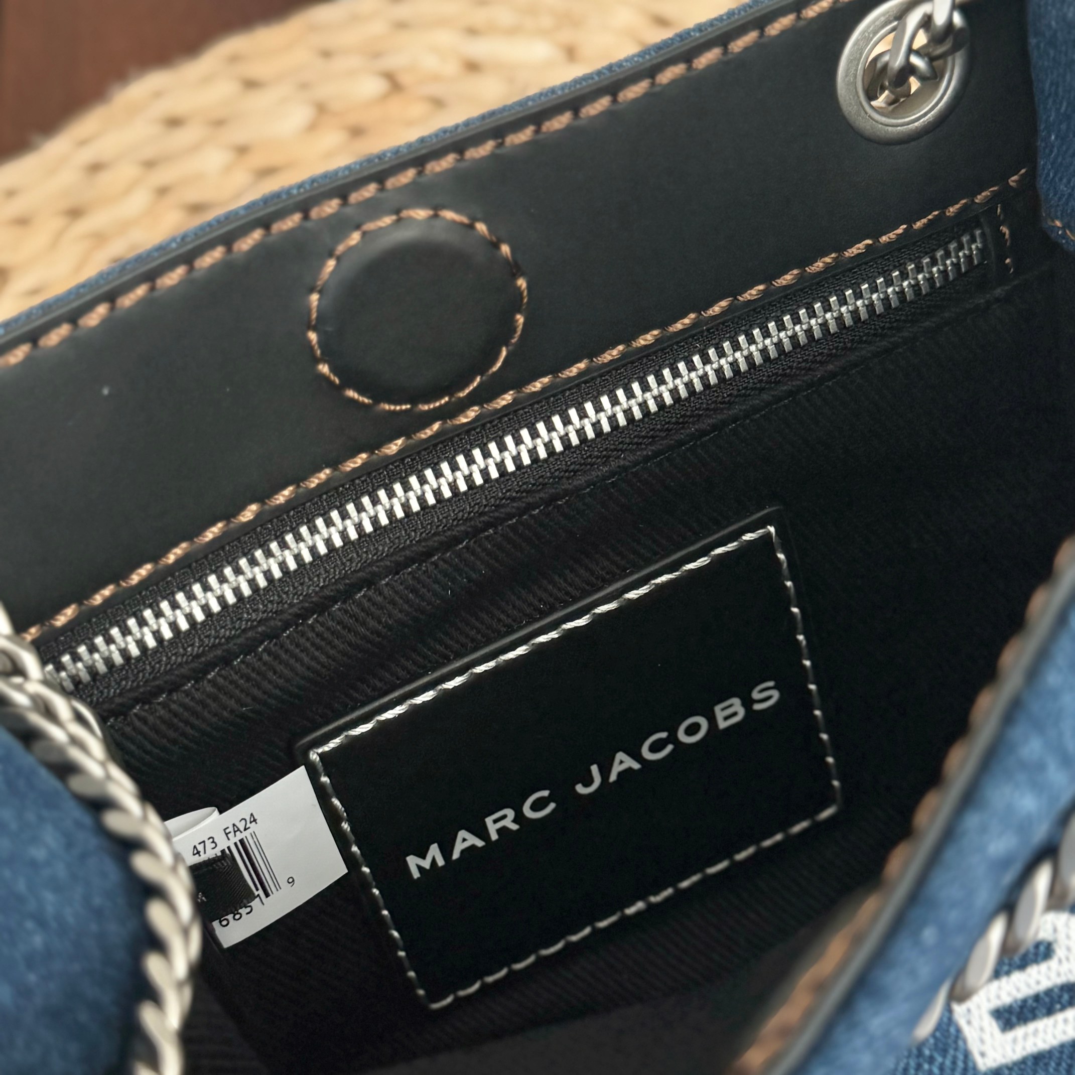 Marc Jacobs ～新款链条托特 水洗牛仔蓝 超迷你号