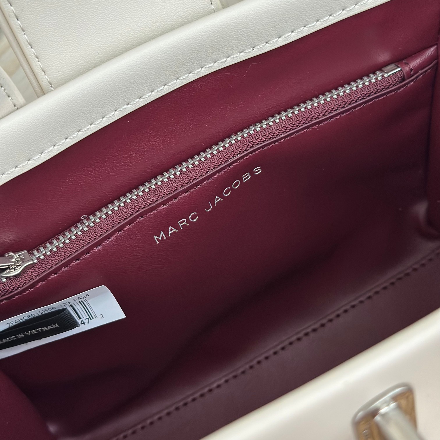 Marc Jacobs ～新款牛皮链条斜挎迷你手提包白色