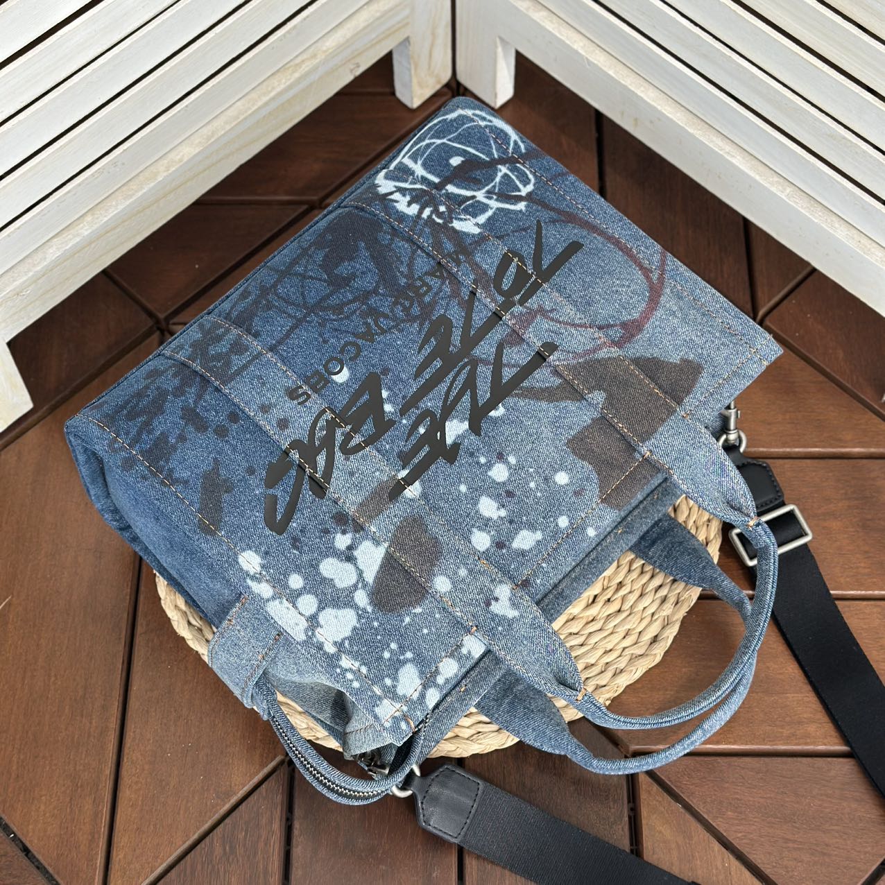 Marc Jacobs 新款牛仔涂鸦限定联名款