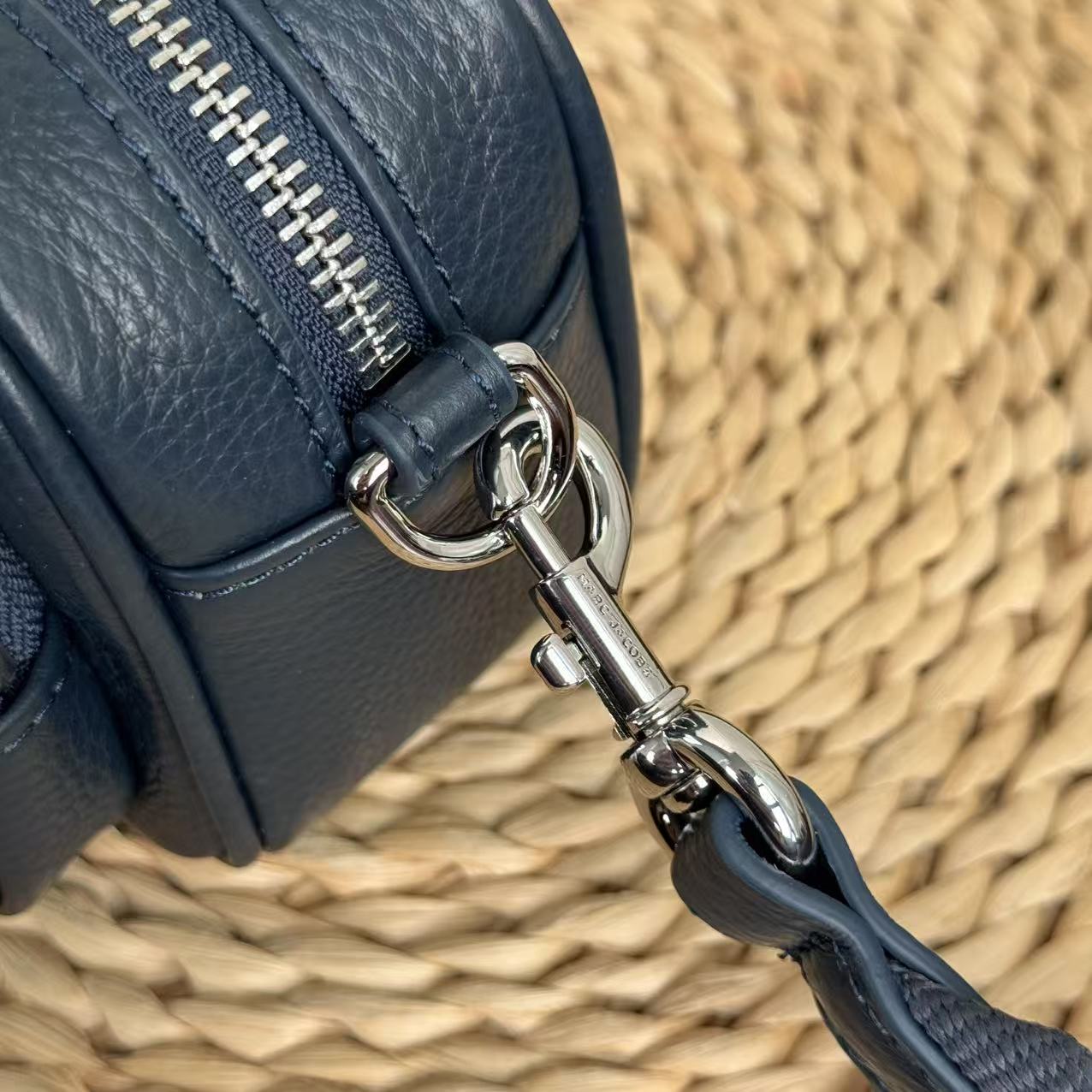 Marc Jacobs ～双层斜挎包深蓝色