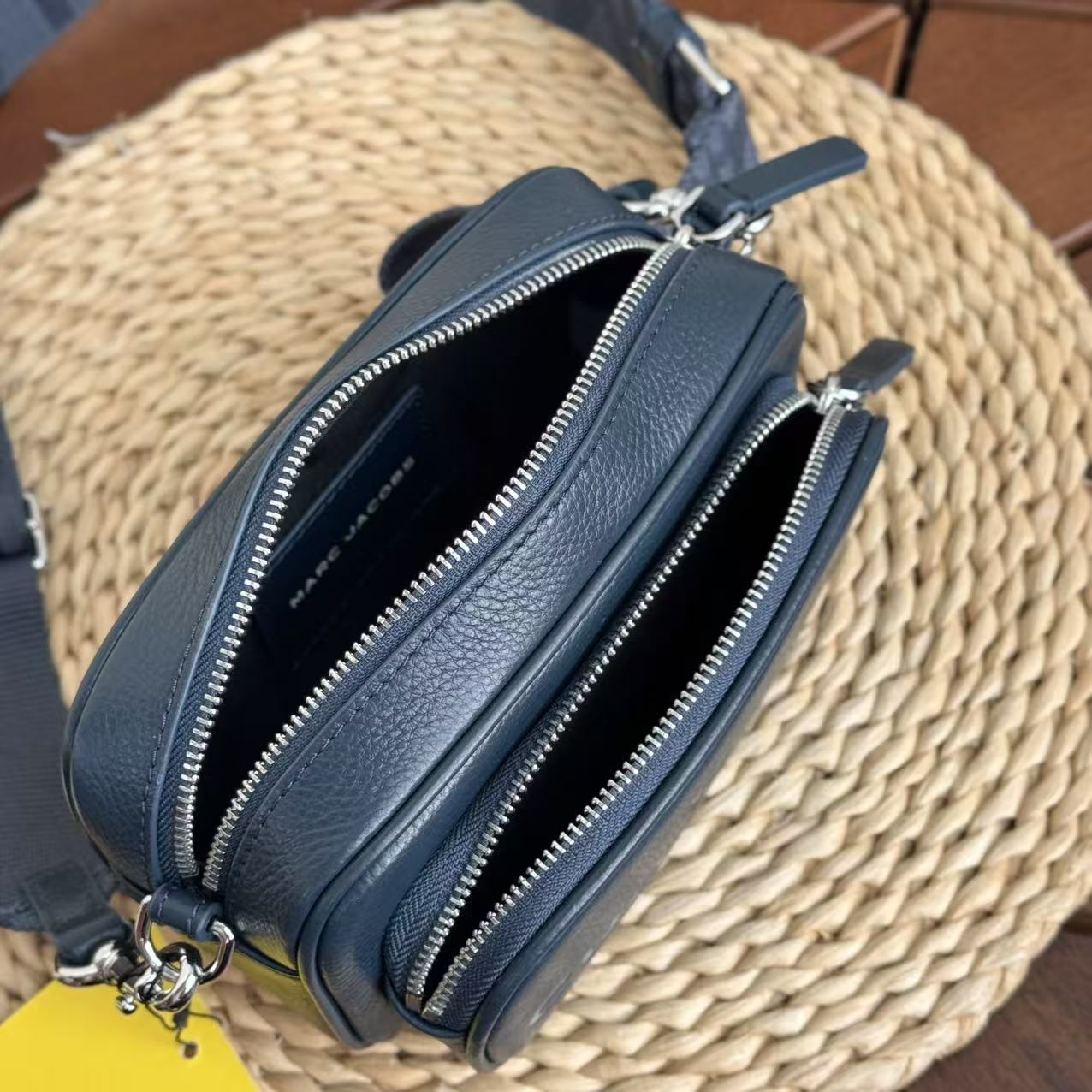 Marc Jacobs ～双层斜挎包深蓝色