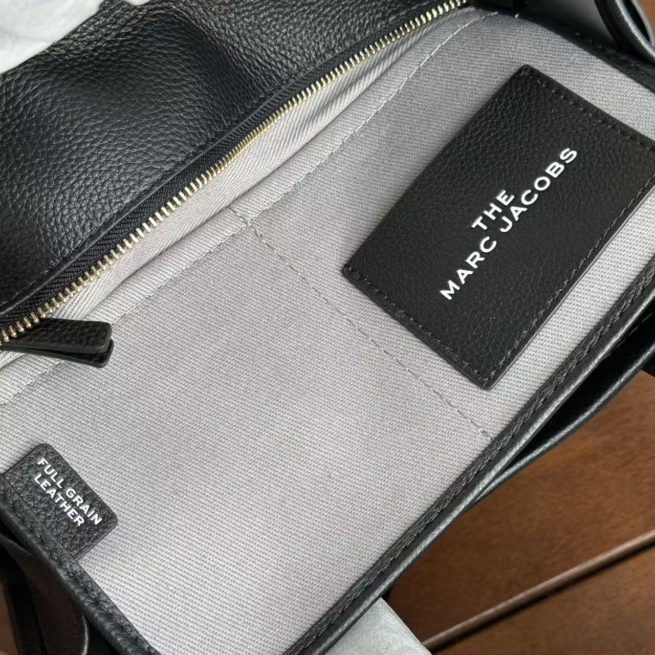 Marc Jacobs ～托特皮黑色33cm