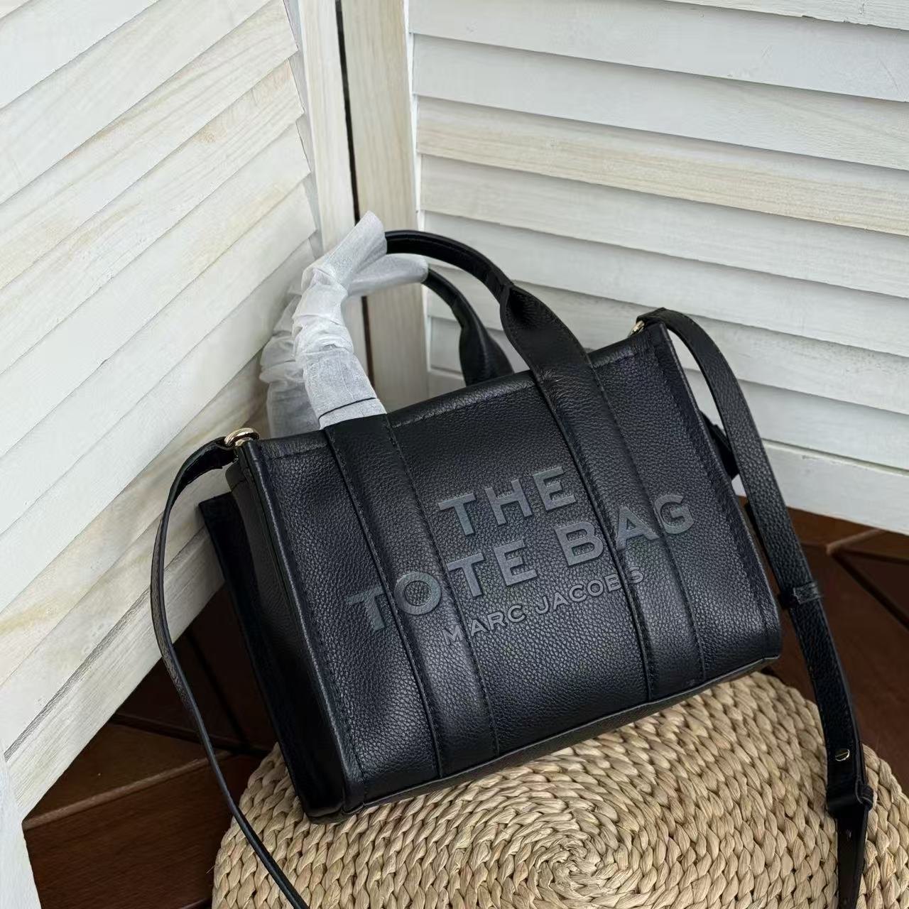 Marc Jacobs ～托特皮黑色迷你号26cm