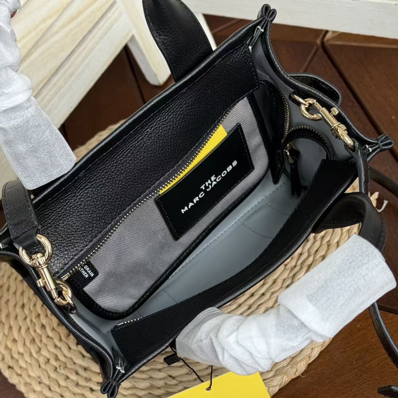 Marc Jacobs ～托特皮黑色迷你号26cm