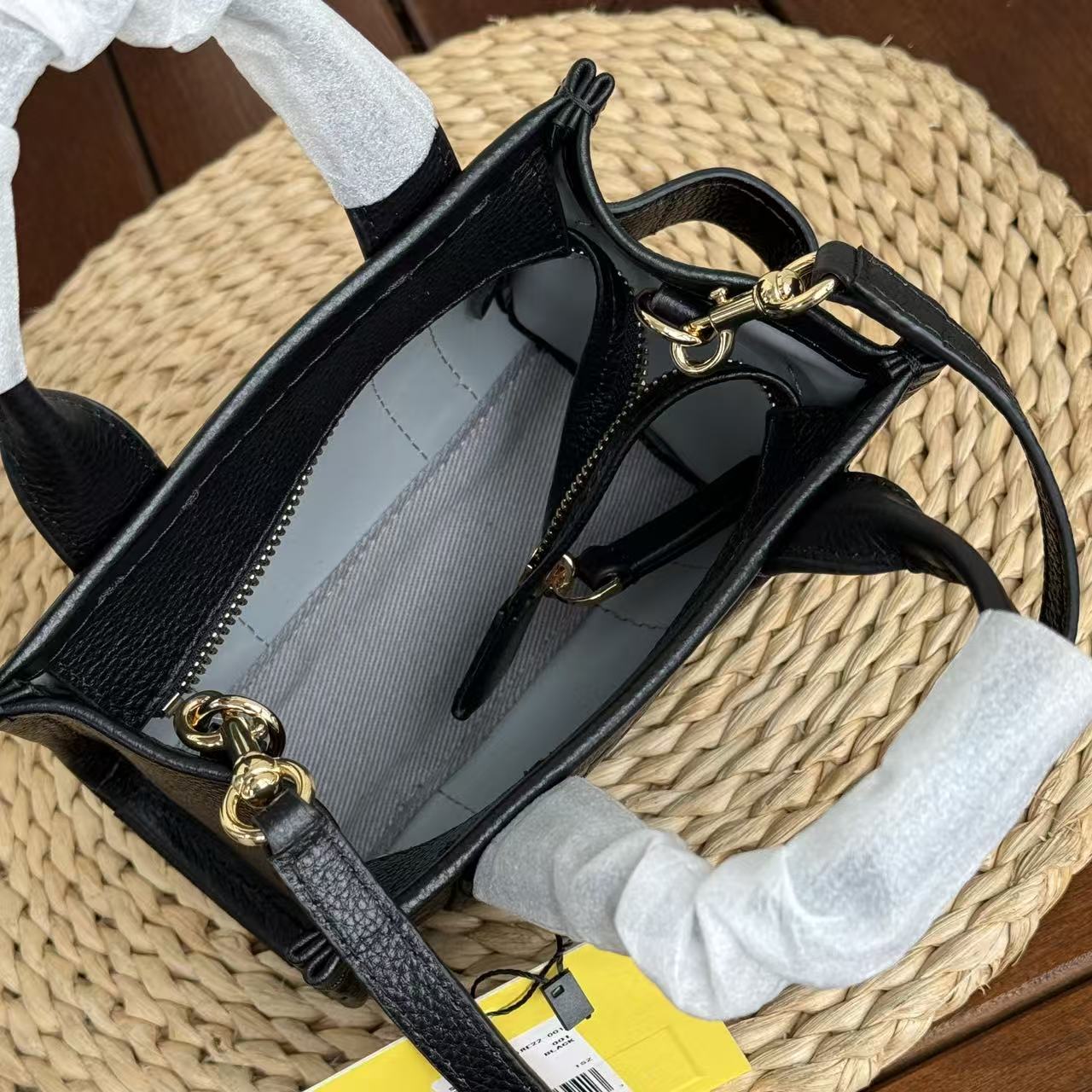 Marc Jacobs ～托特皮超迷你18cm 黑色