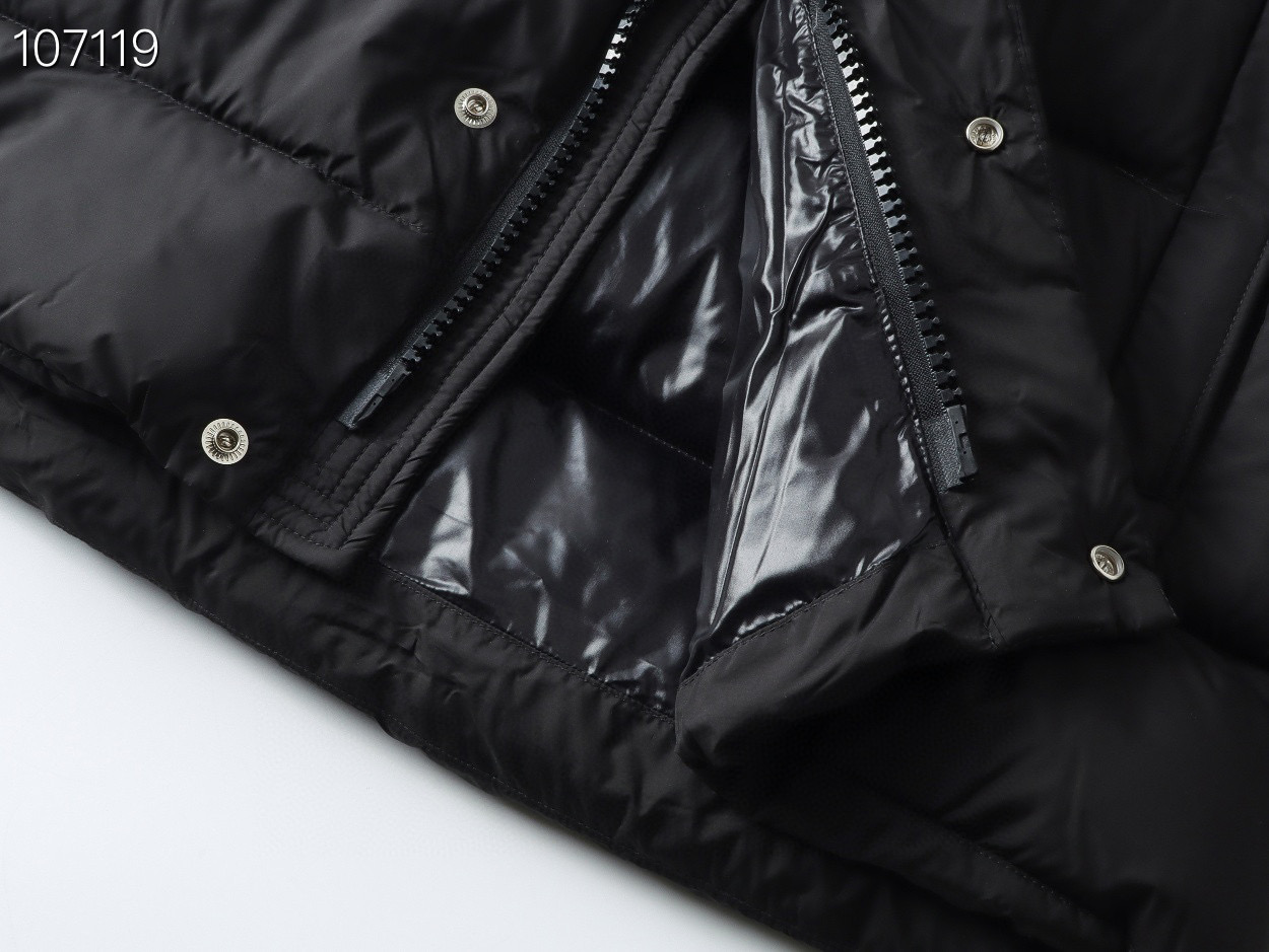 モンクレール短款羽绒服 メンズ・レディース対応 高性能デザイン
