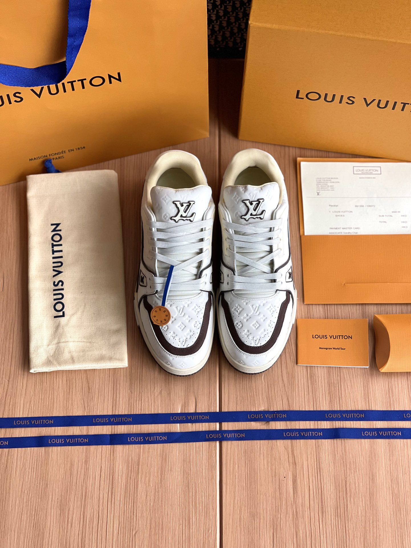 NO:235543,LV trainer series, the whole pair of shoes is purchased, developed and created by Zp, all customized materials, exclusive mold opening sole, all details are shipped together, and even the packaging is the same as the genuine one. The size is 35-45, casual shoes/sports shoes, louis vuitton, sneakers19860909LV trainer系列 整双鞋子采购Zp开发打造,全部定制材料,独家开模大底,细节全部对版出货,连包装也做到跟正品一样.码数35-45,休闲鞋/运动鞋,louis vuitton,sneakers,Women's Shoes