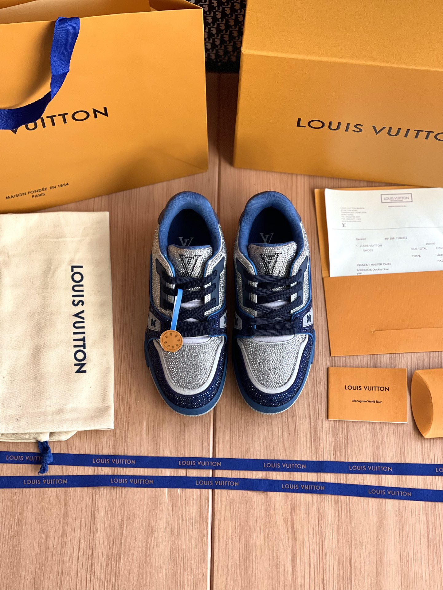 NO:747897,LV trainer series The entire pair of shoes is purchased and developed by ZP, all customized materials, exclusive molded outsole, all details are shipped according to the version, and even the packaging is the same as the original product. Size 35-45, casual shoes/sports shoes, Louis Vuitton, sneakers19860909LV trainer系列 整双鞋子采购Zp开发打造,全部定制材料,独家开模大底,细节全部对版出货,连包装也做到跟正品一样.码数35-45,休闲鞋/运动鞋,louis vuitton,sneakers,Women's Shoes