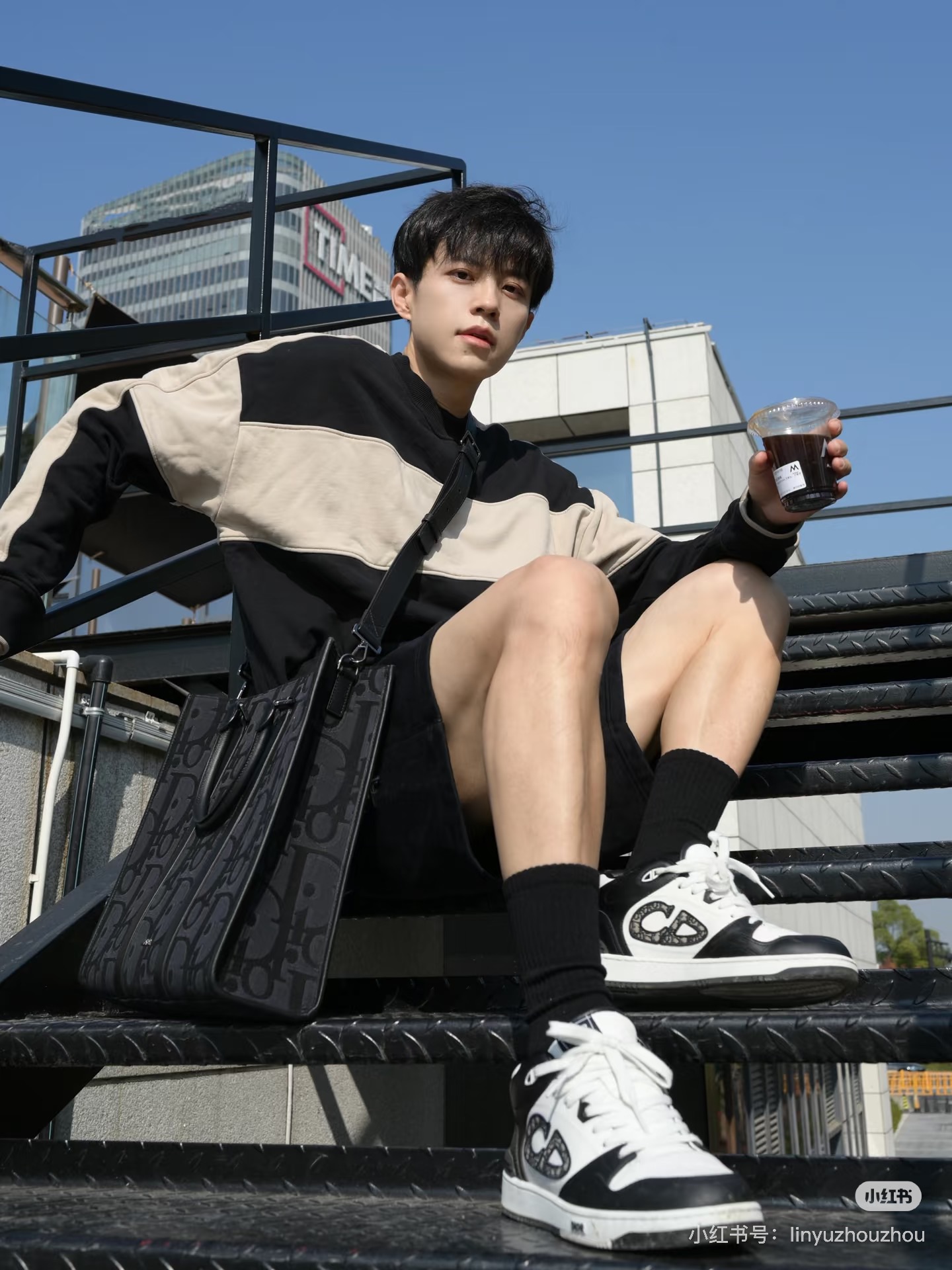 NO:173974,Model foot pictures, casual shoes/sports shoes, sneakers19860909模特上脚图,休闲鞋/运动鞋,sneakers,Women's Shoes