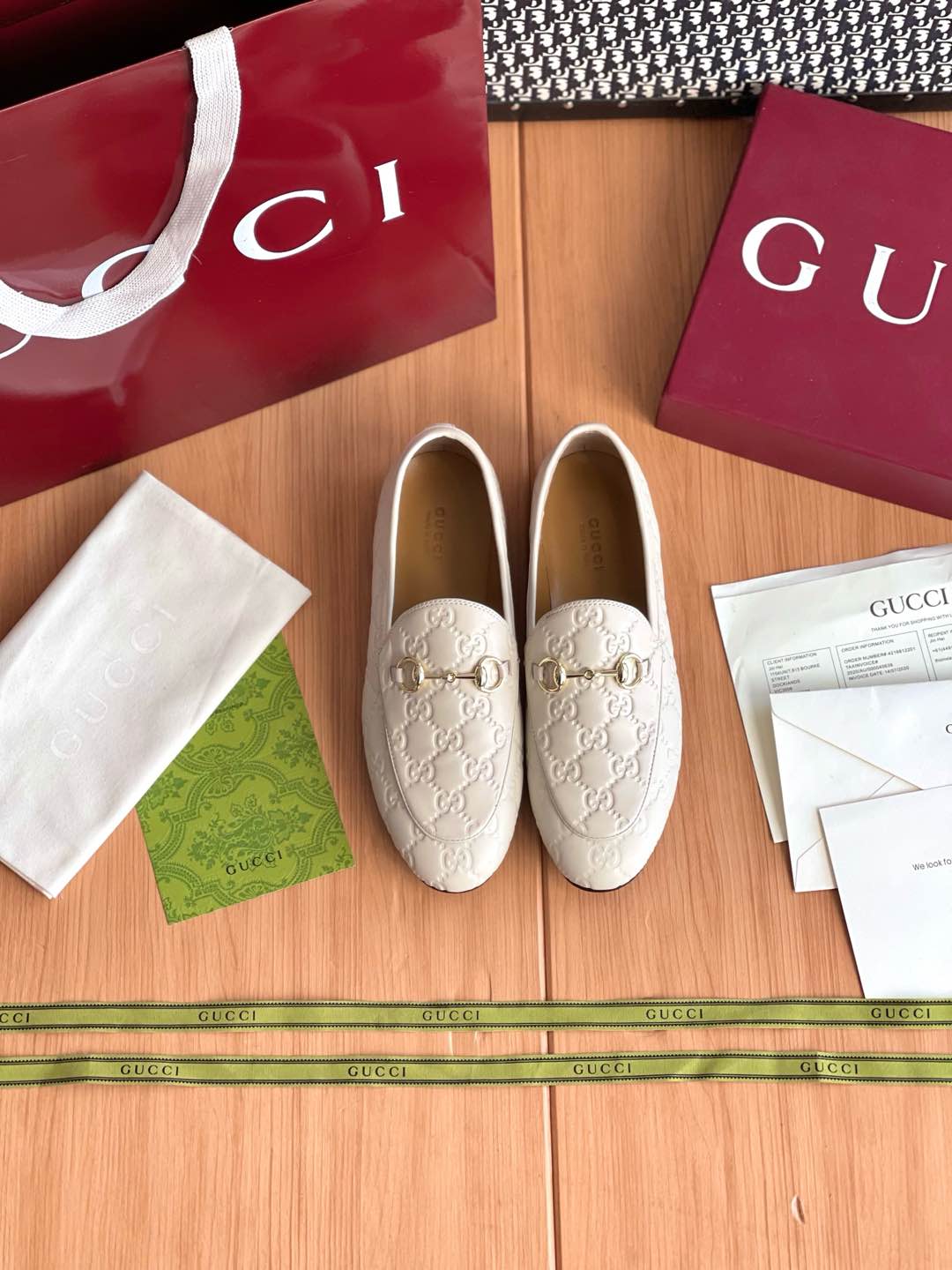 NO:235655,Gucci loafers shoes are purchased and developed and developed by Zp, all customized materials, exclusive mold opening sole, all details are shipped together, and even the packaging is the same as the genuine one. Size: Women's 35-40, Loafers, Gucci, Loafers19860909Gucci乐福鞋整双鞋子采购Zp开发打造,全部定制材料,独家开模大底,细节全部对版出货,连包装也做到跟正品一样.码数:女35-40,乐福鞋,gucci,loafers,Women's Shoes