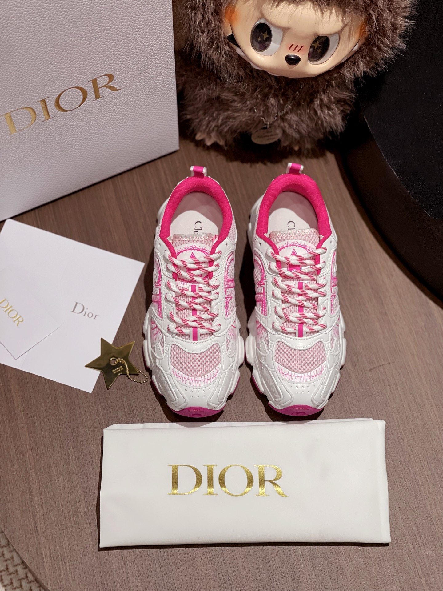 NO:235771,Dior Chrono sports shoes are purchased and developed by Zp, all customized materials, exclusive mold opening sole, all details are shipped together, and even the packaging is the same as the genuine one. Size: Women's 35-40, casual shoes/sports shoes, dior, sneakers19860909Dior Chrono运动鞋整双鞋子采购Zp开发打造,全部定制材料,独家开模大底,细节全部对版出货,连包装也做到跟正品一样.码数:女35-40,休闲鞋/运动鞋,dior,sneakers,Women's Shoes