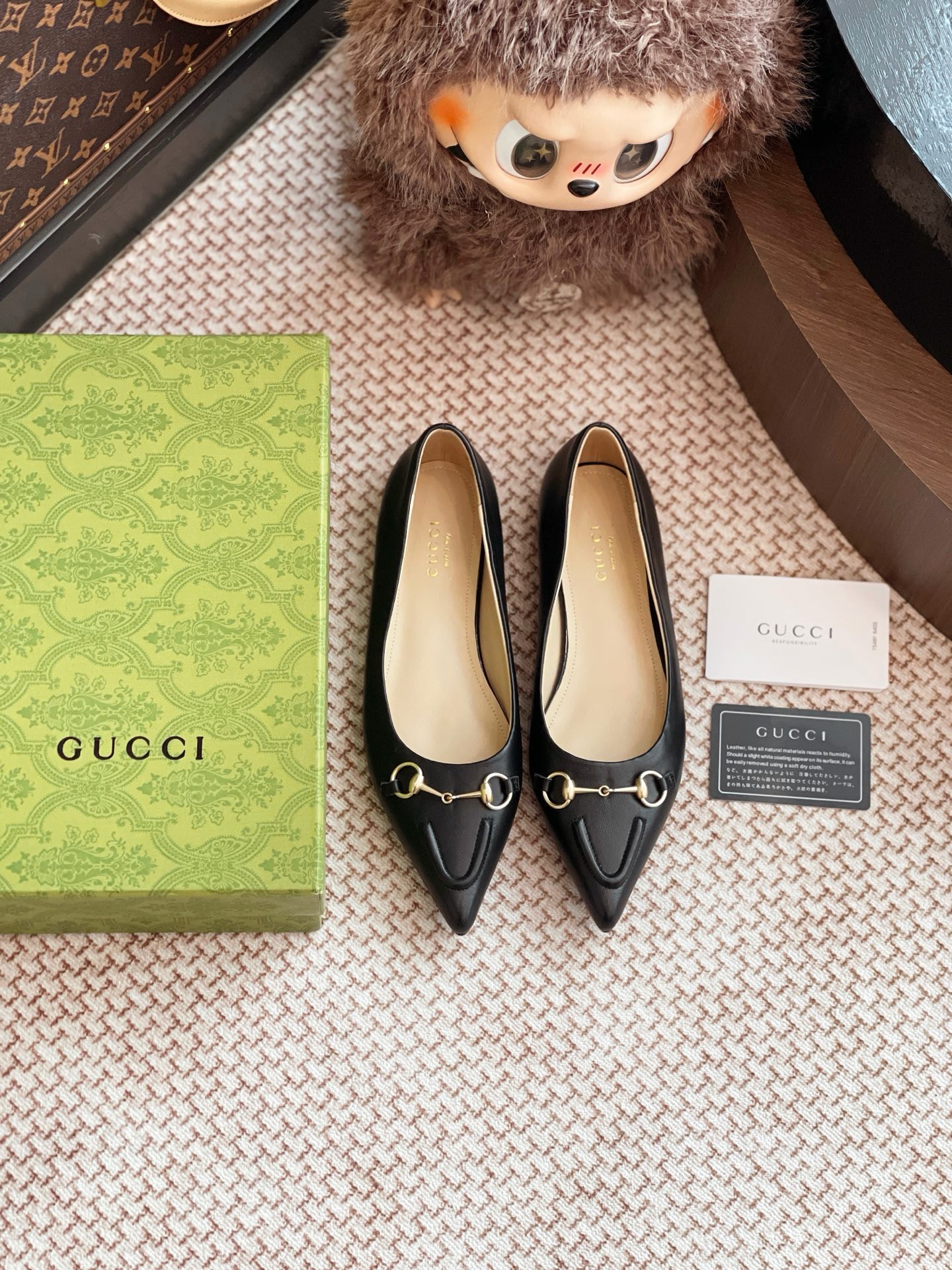 NO:230291,Gucci flat single shoes are purchased and developed and built with Zp, all customized materials, exclusive mold opening and outsole, all details are shipped together, and even the packaging is the same as the genuine one. Size: 35-40, single shoes, gucci19860909Gucci 平底单鞋整双鞋子采购Zp开发打造,全部定制材料,独家开模大底,细节全部对版出货,连包装也做到跟正品一样.码数:35-40,单鞋,gucci,Women's Shoes
