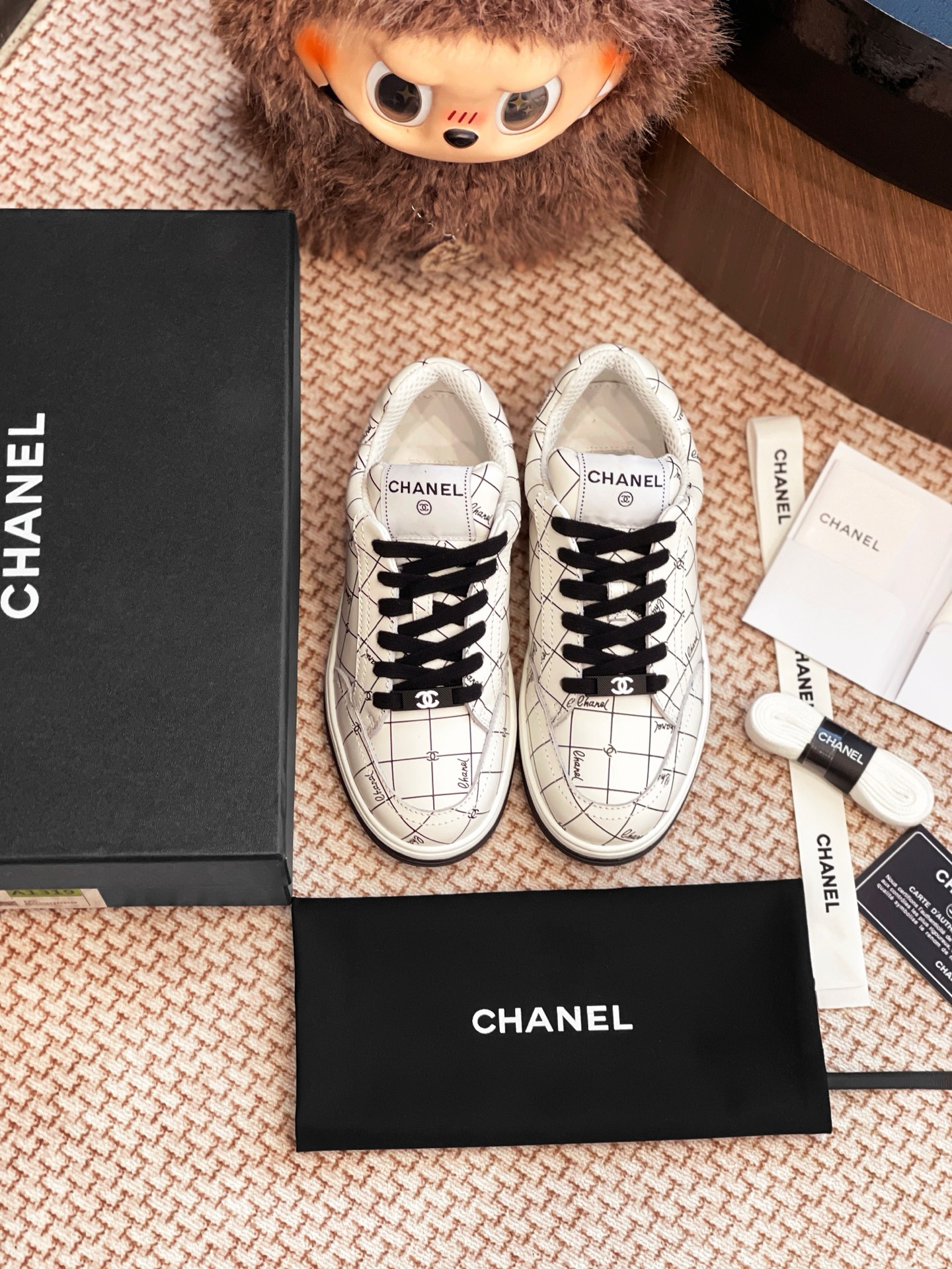 NO:254887,CHANEL 25 new version of shoes is purchased and developed for Zp, all customized materials, exclusive mold opening sole, all details are shipped together, and even the packaging is the same as the genuine one. Size: Women's 35-40, casual shoes/sports shoes, chanel, sneakers19860909CHANEL 25新款版鞋整双鞋子采购Zp开发打造,全部定制材料,独家开模大底,细节全部对版出货,连包装也做到跟正品一样.码数:女35-40,休闲鞋/运动鞋,chanel,sneakers,Women's Shoes