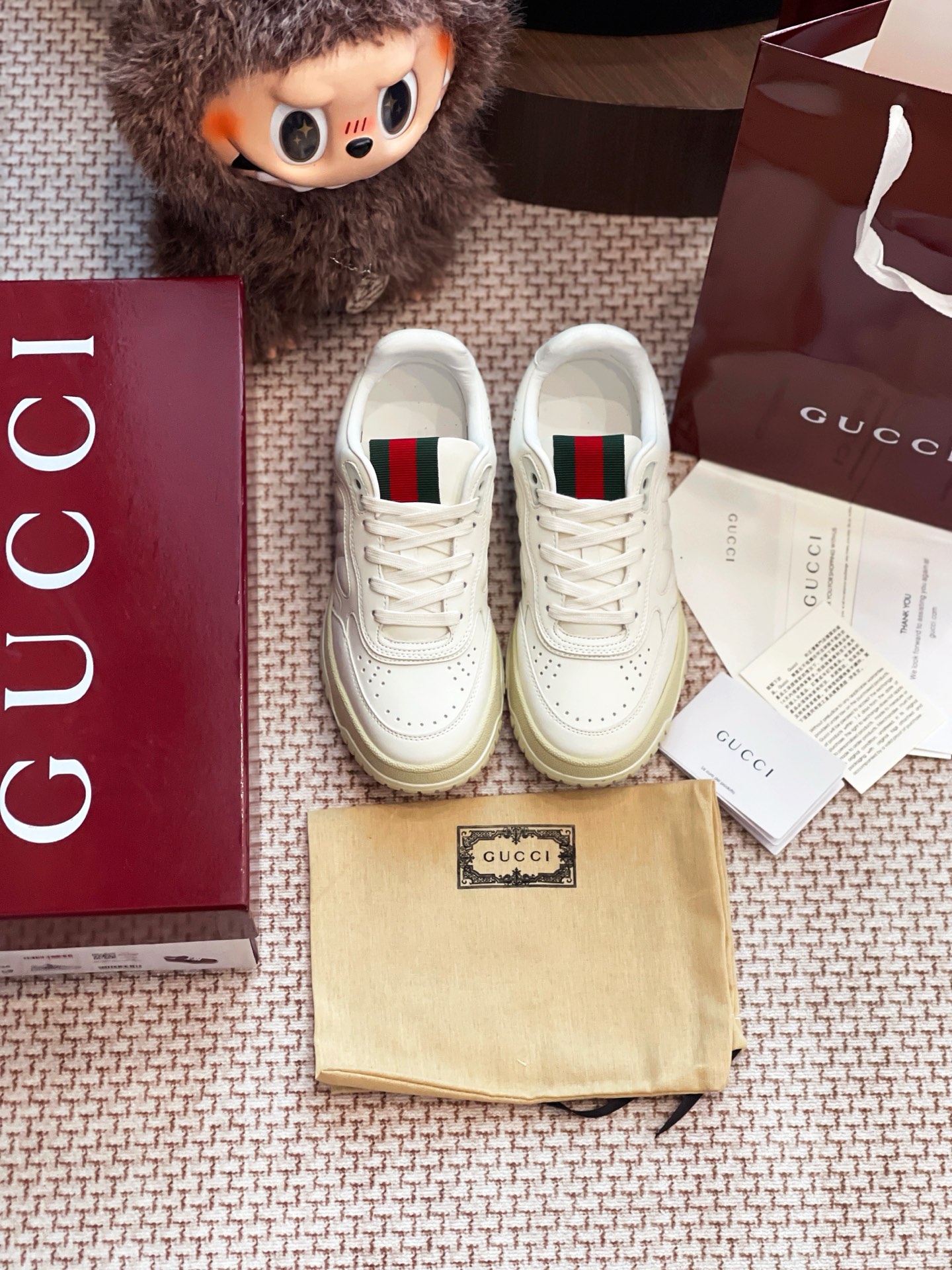 NO:241234,Gucci 25 new version of shoes is purchased and developed for Zp, all customized materials, exclusive mold opening sole, all details are shipped together, and even the packaging is the same as the genuine one. Size: 35-45, casual shoes/sports shoes, gucci, sneakers19860909Gucci 25新款版鞋整双鞋子采购Zp开发打造,全部定制材料,独家开模大底,细节全部对版出货,连包装也做到跟正品一样.码数:35-45,休闲鞋/运动鞋,gucci,sneakers,Women's Shoes