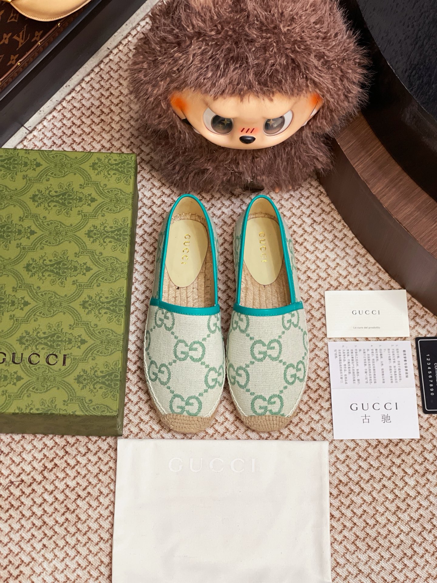 NO:265903,Gucci Fisherman's Shoes are purchased and developed and built with Zp, all customized materials, exclusive mold opening sole, all details are shipped together, and even the packaging is the same as the genuine one. Size: 35-40, Fisherman's Shoes, Gucci, espadrilles19860909Gucci 渔夫鞋整双鞋子采购Zp开发打造,全部定制材料,独家开模大底,细节全部对版出货,连包装也做到跟正品一样.码数:35-40,渔夫鞋,gucci,espadrilles,Women's Shoes