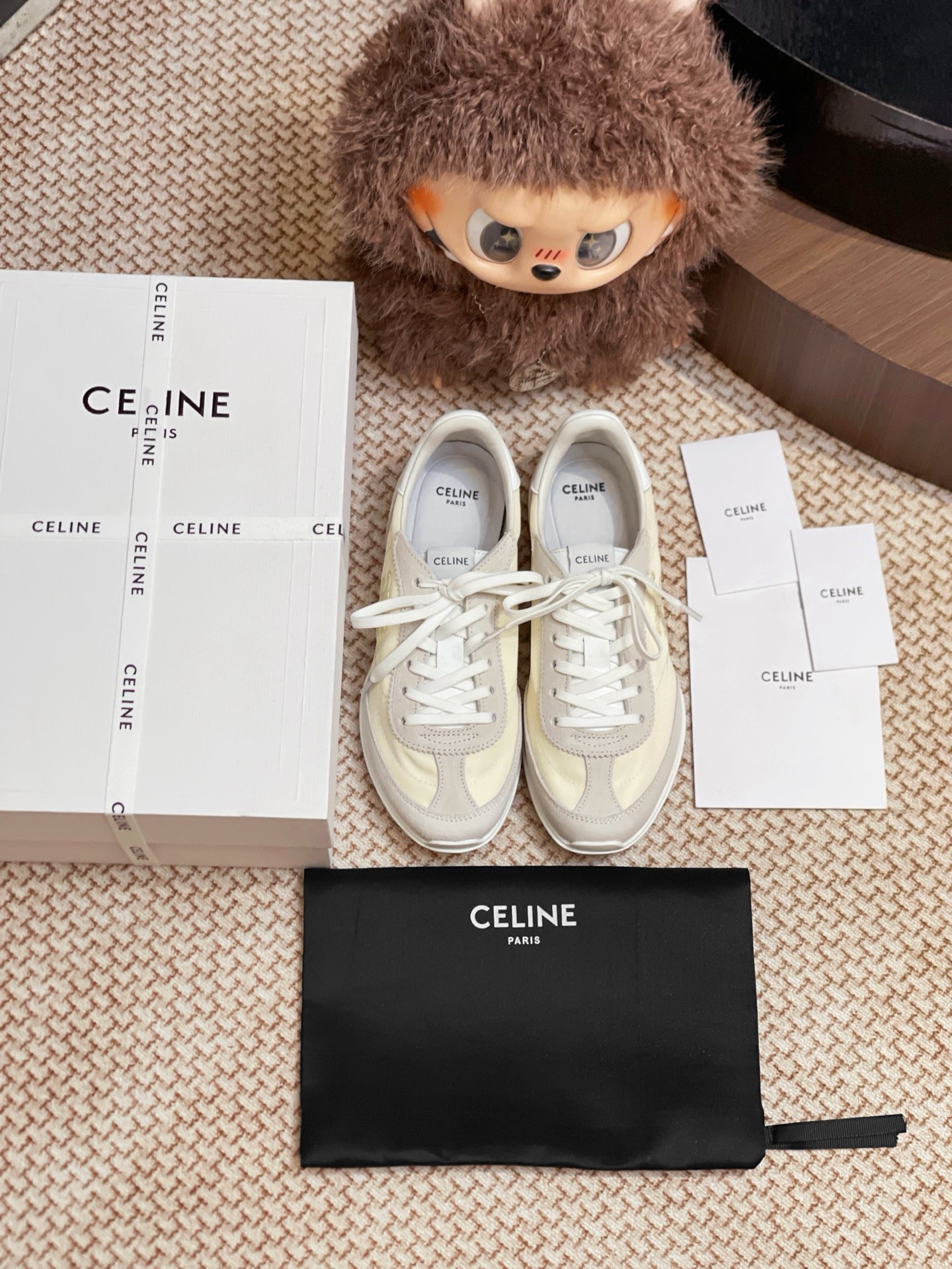 NO:415630,CELINE casual sneakers are purchased and developed for Zp, all customized materials, exclusive mold opening sole, all details are shipped together, and even the packaging is the same as the genuine one. Size: 35-41 (40 41 custom made without return or exchange), casual shoes/sports, celine, sneakers19860909CELINE 休闲运动鞋整双鞋子采购Zp开发打造,全部定制材料,独家开模大底,细节全部对版出货,连包装也做到跟正品一样.码数:35-41（40 41订做不退换）,休闲鞋/运动鞋,celine,sneakers,Women's Shoes