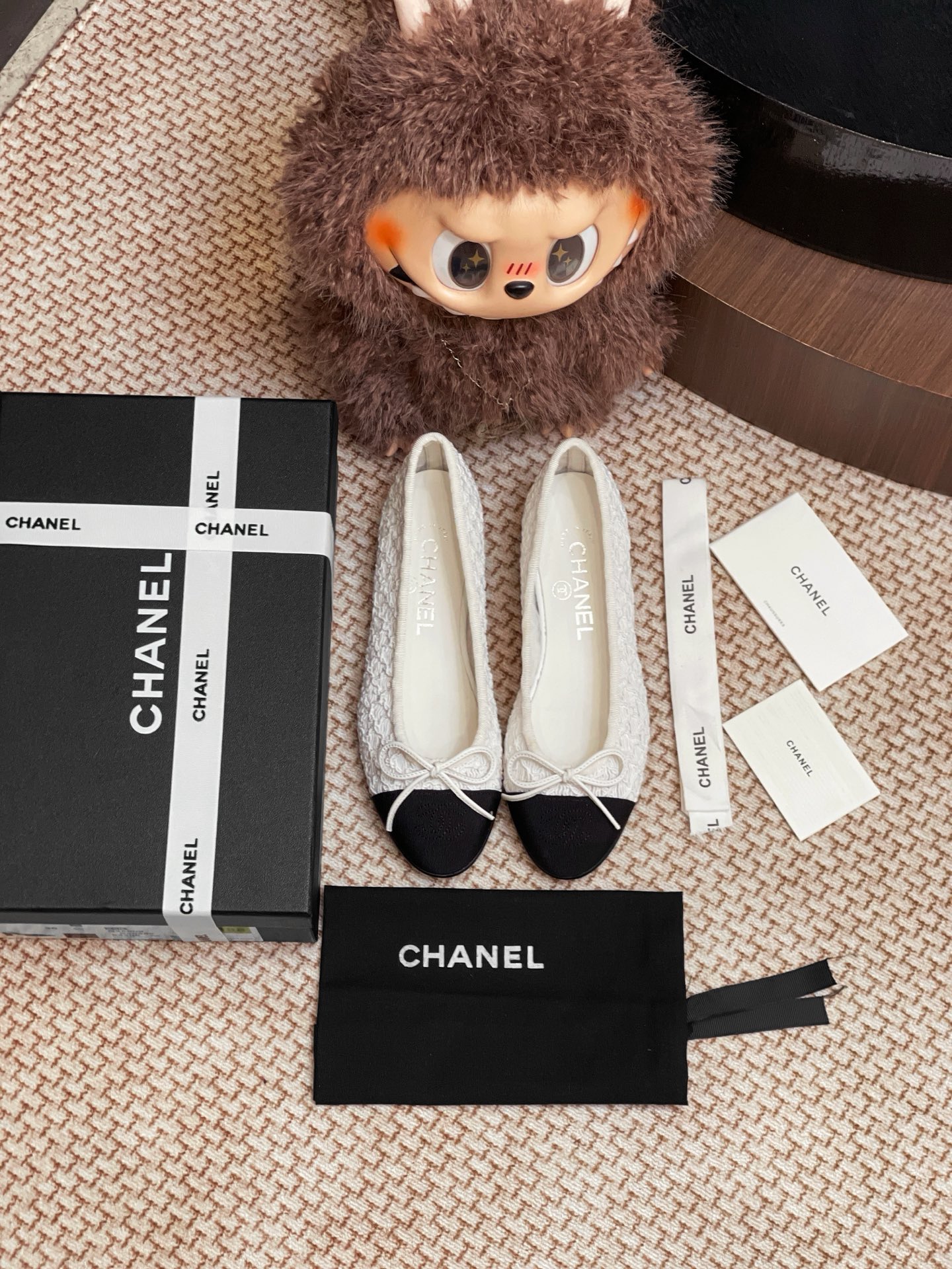 NO:421352,CHANEL lace ballet shoes are purchased and developed for Zp, all customized materials, exclusive mold opening sole, all details are shipped together, and even the packaging is the same as the genuine one. Size: 35-41 (40 41 custom made without return or exchange), single shoes, chanel19860909CHANEL 蕾丝 芭蕾舞鞋整双鞋子采购Zp开发打造,全部定制材料,独家开模大底,细节全部对版出货,连包装也做到跟正品一样.码数:35-41（40 41订做不退换）,单鞋,chanel,Women's Shoes