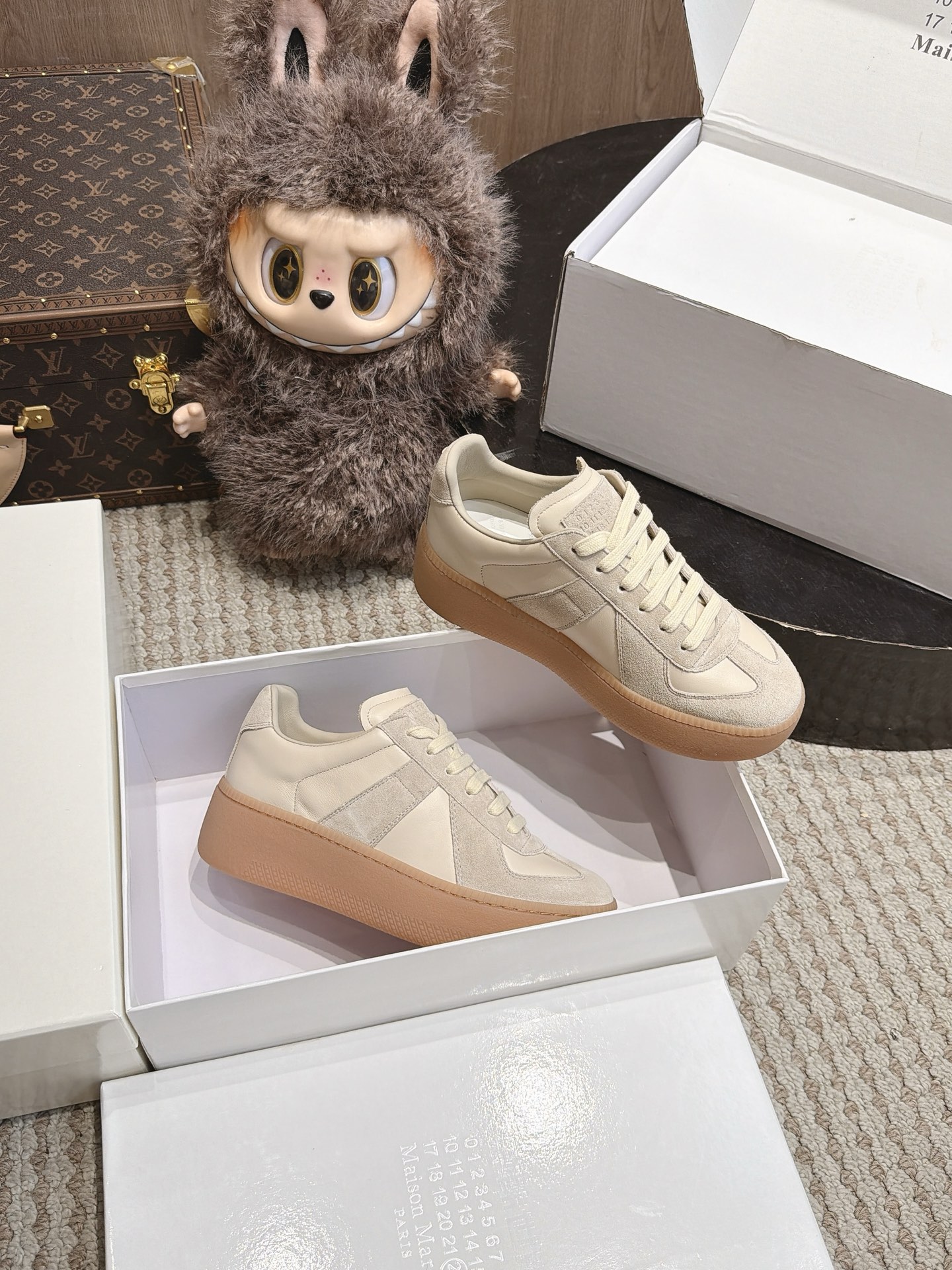 Designer Women Shoes