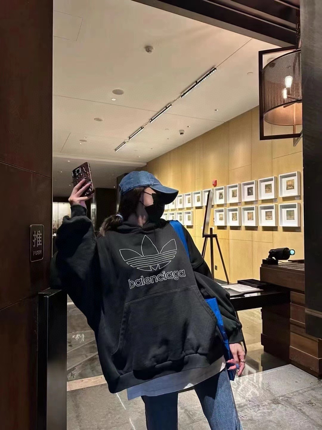 BalenciagaAdidas co-branded clover embroidery hooded hooded hoodie upper body e