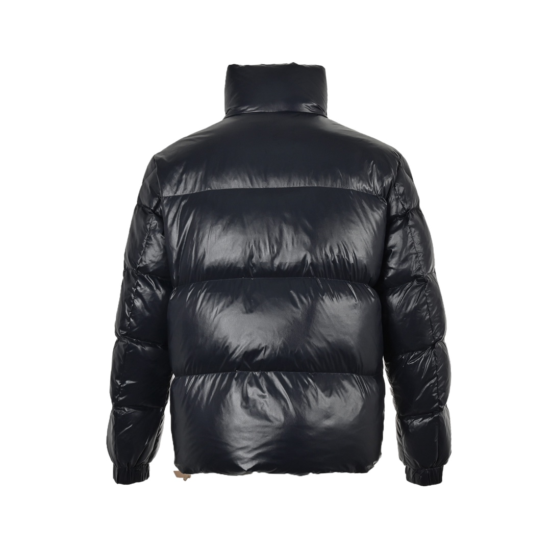 Moncler/蒙口 23Fw 七夕胶囊限定爱心刺绣羽绒服