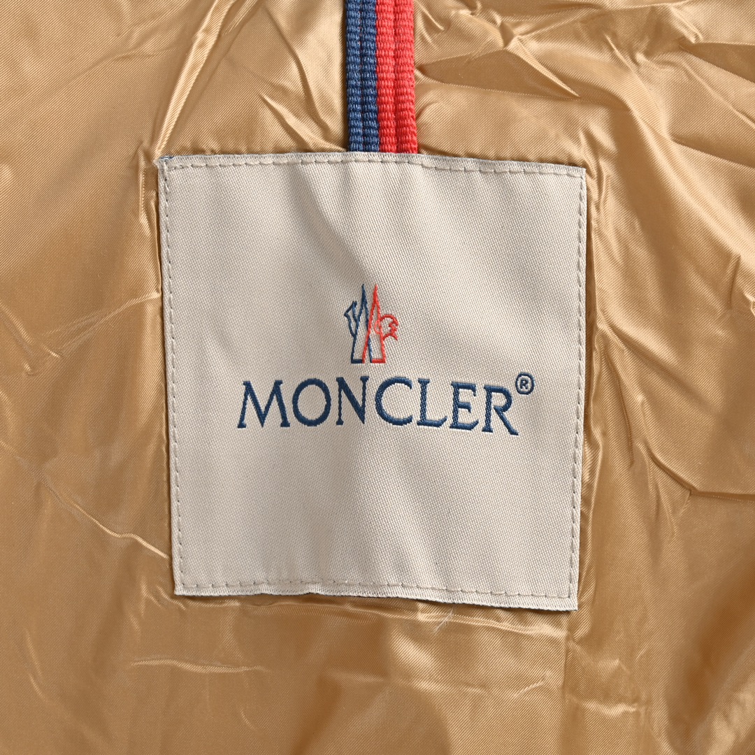 Moncler/蒙口 长款面包羽绒服