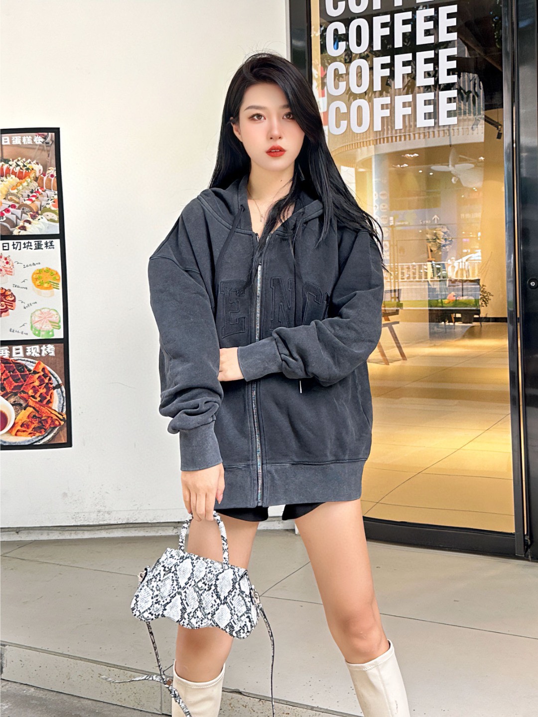 GIVENCHYGivenchy 23Fw washed letter zipper coat upper body effect