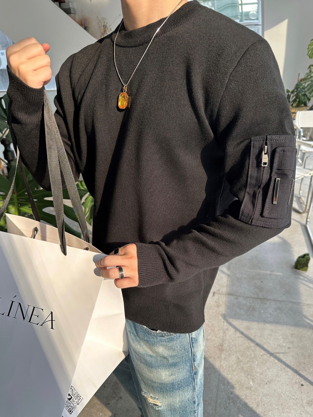 GIVENCHYGivenchy 23Fw pin sleeve pockets knitted round-neck sweater upper body