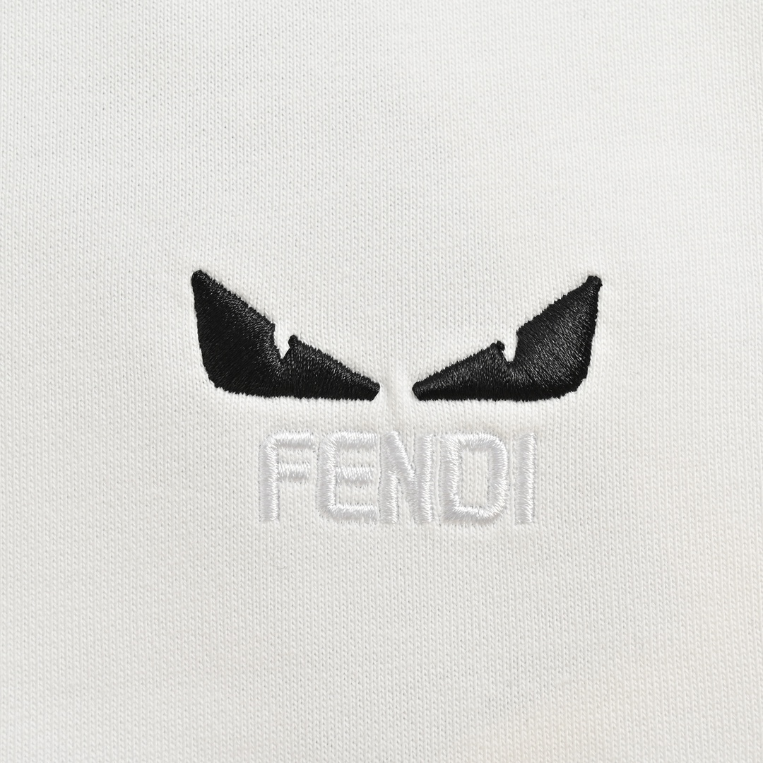 Fendi/芬迪 小怪兽刺绣眼睛圆领卫衣 刺绣小眼睛圆领卫衣经典小怪兽眼睛