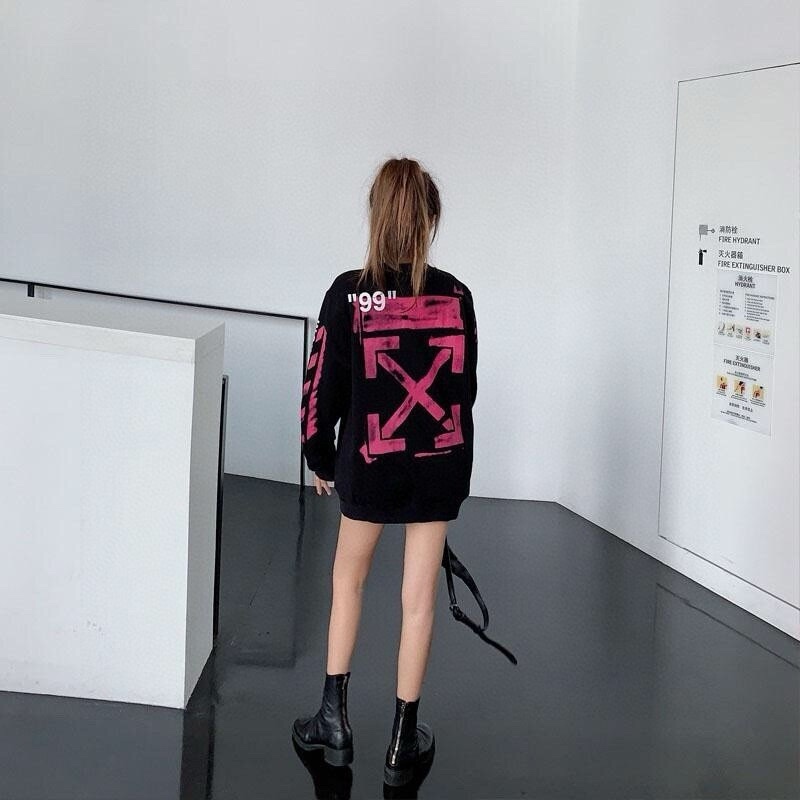 OFFWHITECOVIRGIL19Fw99 pink arrow graffiti print round-neck sweater upper body
