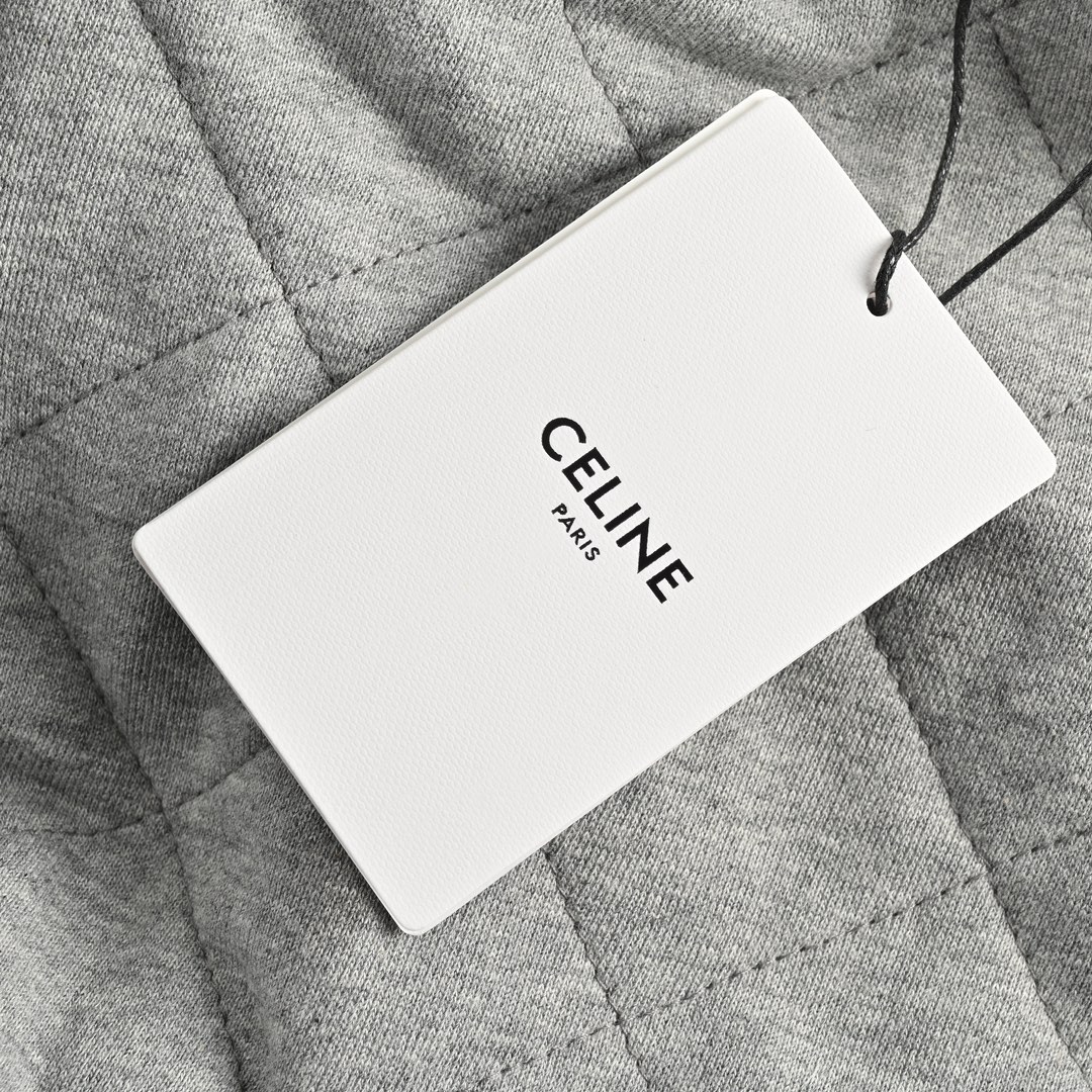 Celine/赛琳 23Fw 刺绣字母连帽棉服外套