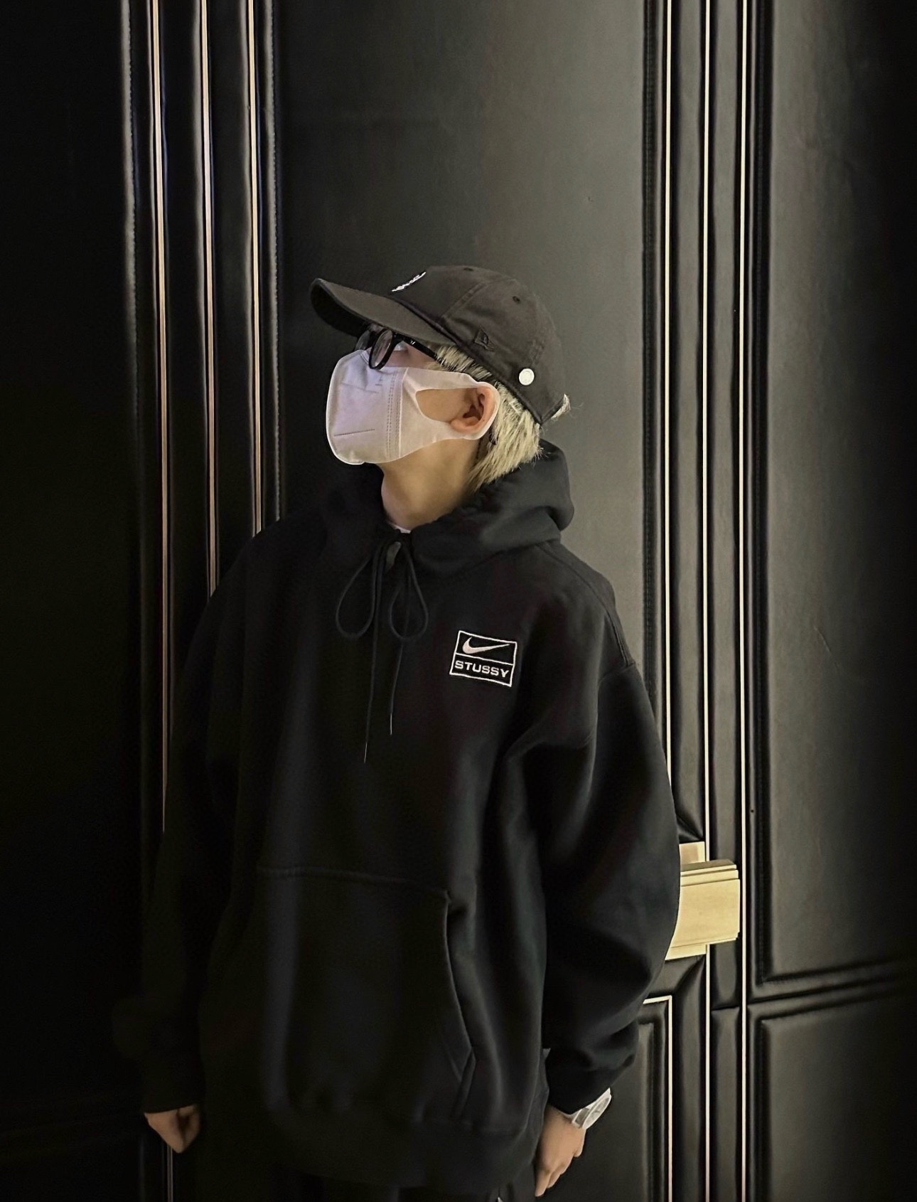 NikeStussy co-branded embroidered logo hooded hooded hoodie upper body effect