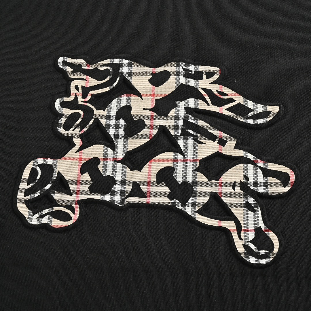 Burberry/巴宝莉 24ss 格纹骑士战马浮雕短袖黑色 白色