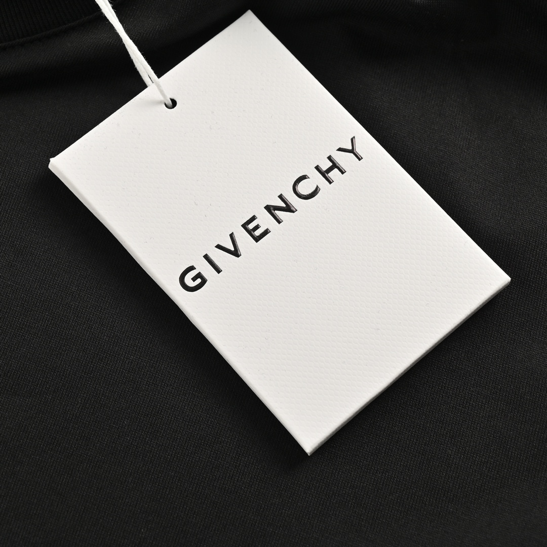 150 GIVENCHY/纪梵希 24ss 反光闪电印花短袖 采用50支双股面料