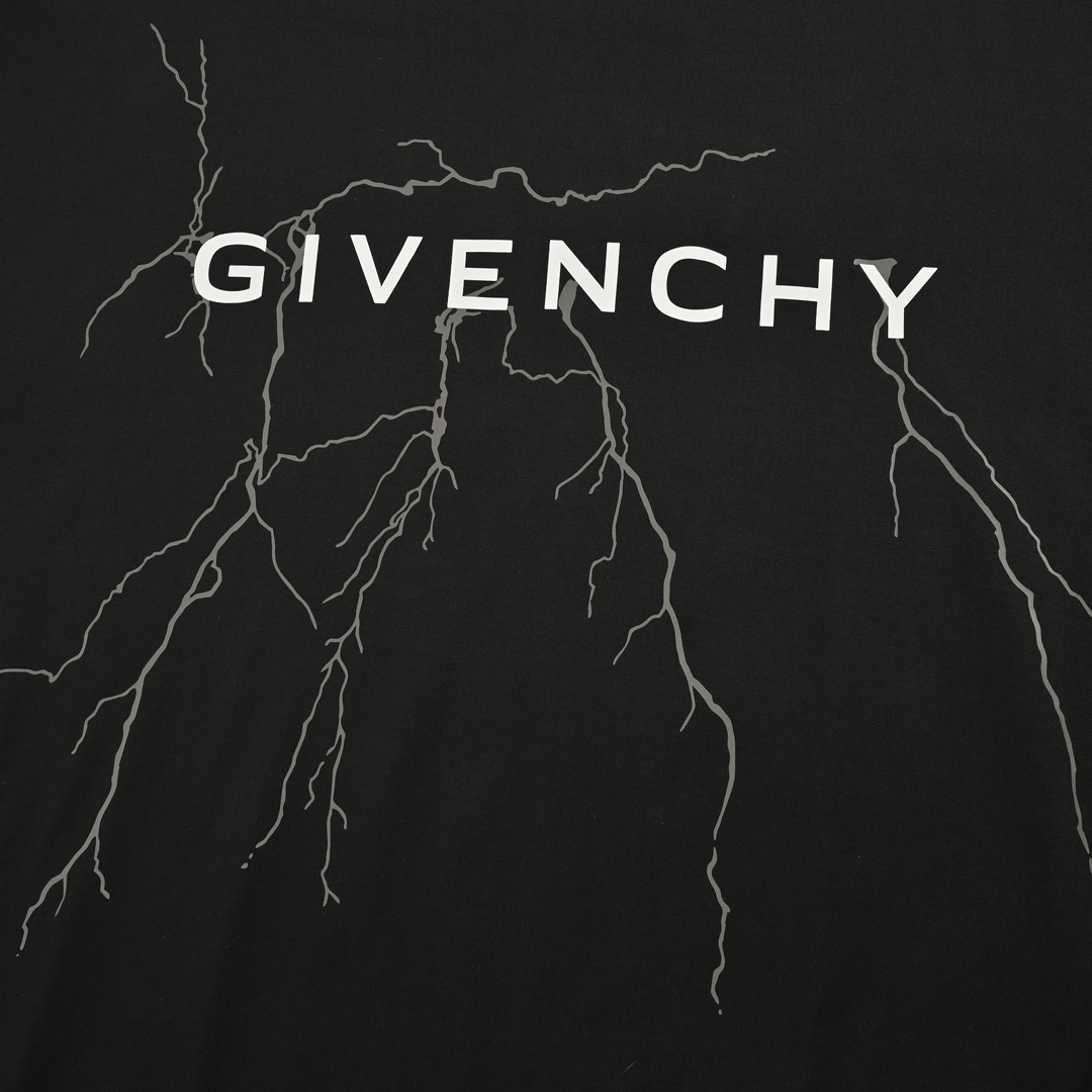 150 GIVENCHY/纪梵希 24ss 反光闪电印花短袖 采用50支双股面料